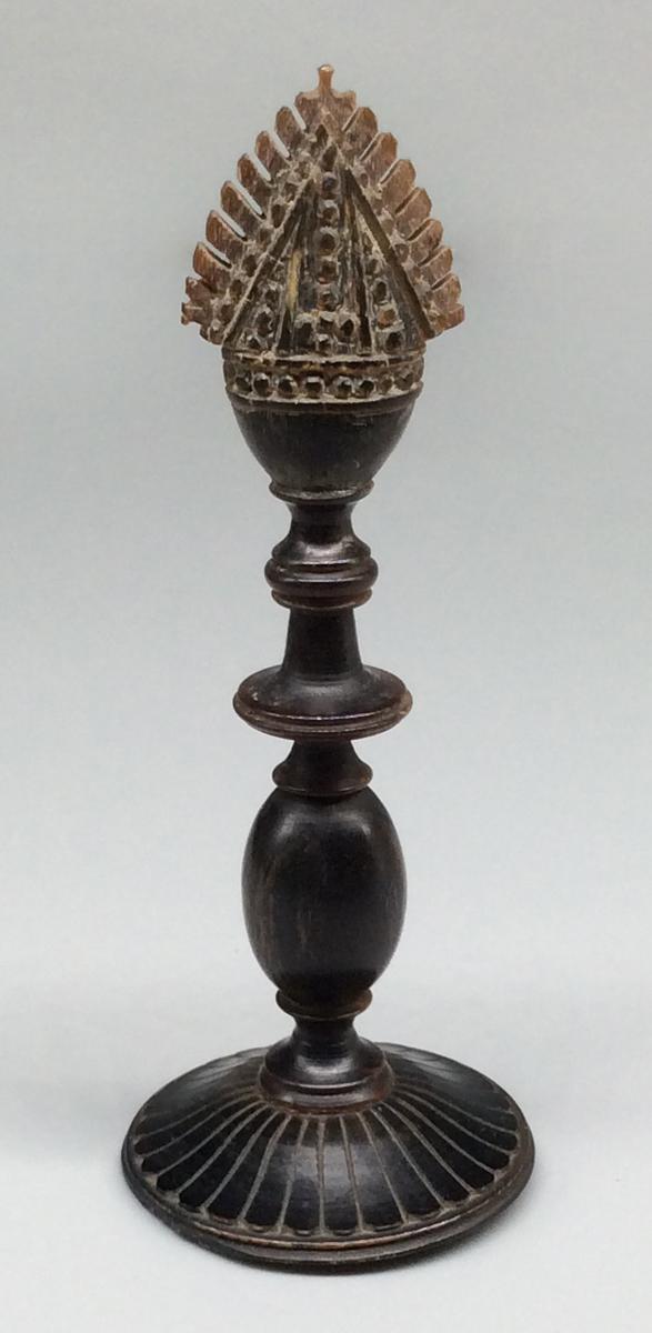 1959.0539 FF Chess piece, view 1
