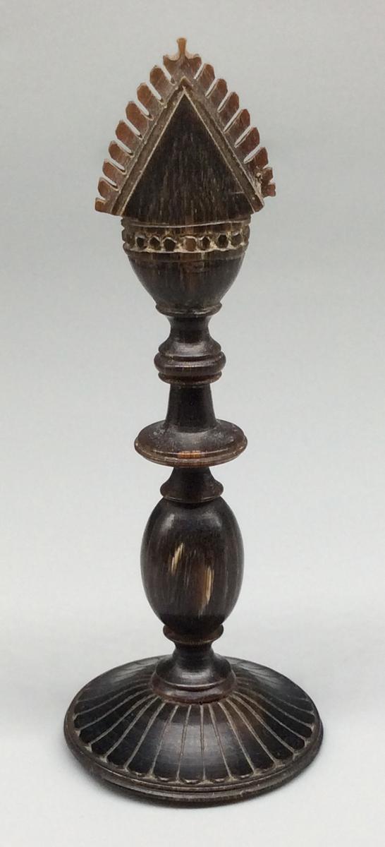 1959.0539 FF Chess piece, view 2
