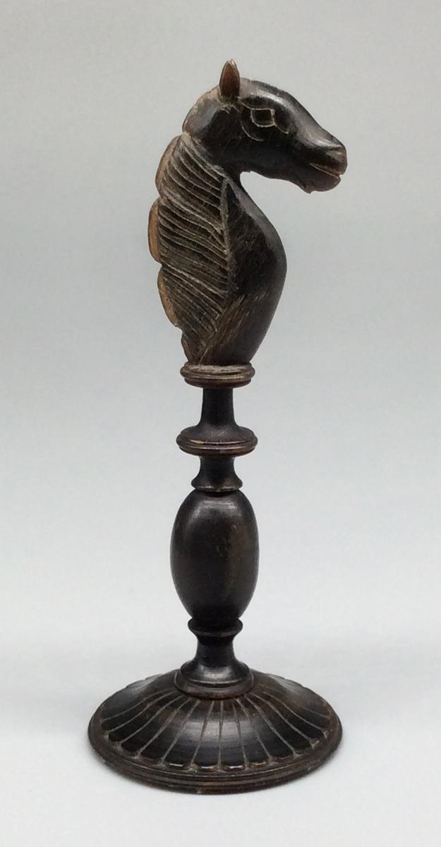 1959.0539 GG Chess piece, view 1