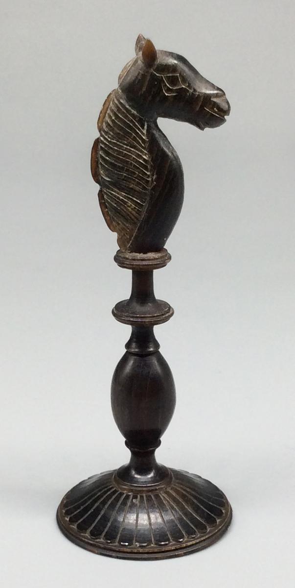 1959.0539 HH Chess piece, view 1