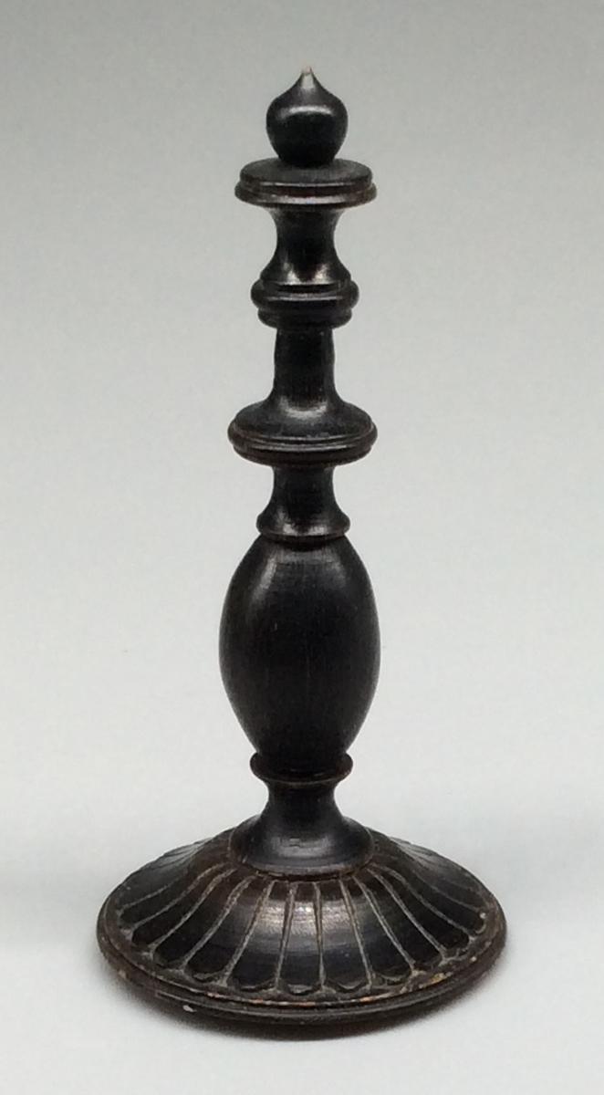 1959.0539 JJ Chess piece, view 2
