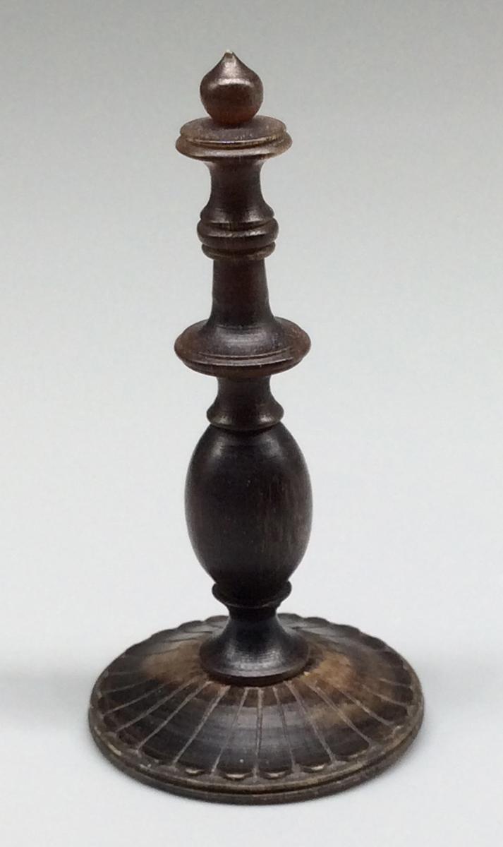 1959.0539 NN Chess piece, view 2