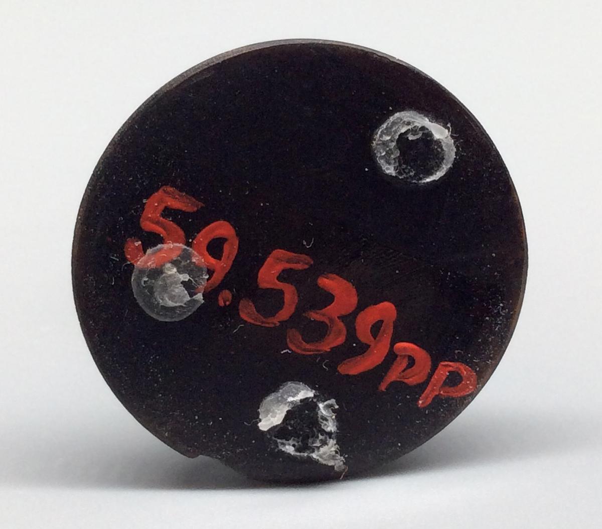 1959.0539 PP Chess piece, view 3