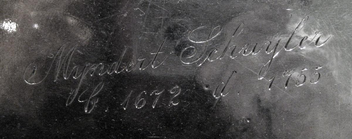 1959.2597 Silver Salver engraving 2