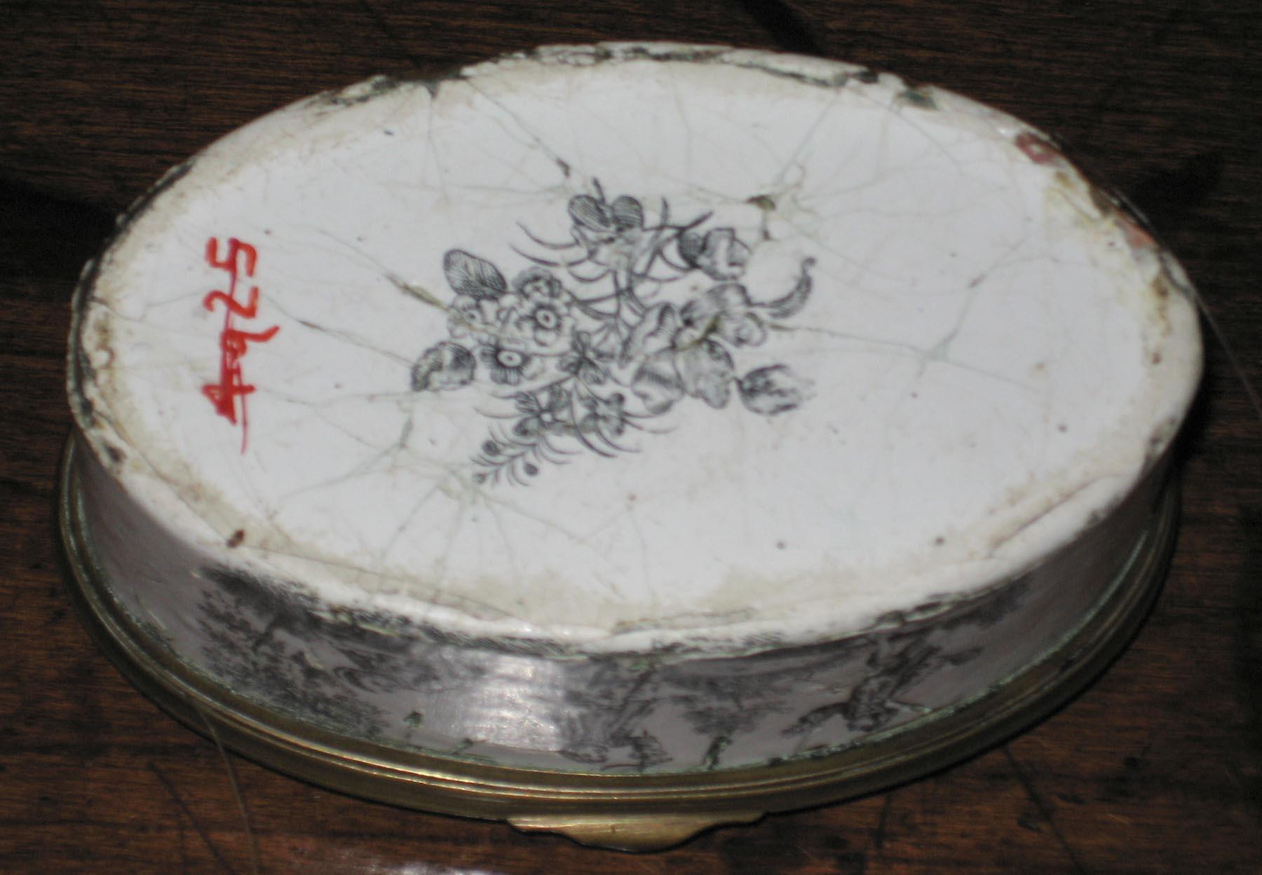 1959.2599 Enamel on copper box (bottom)