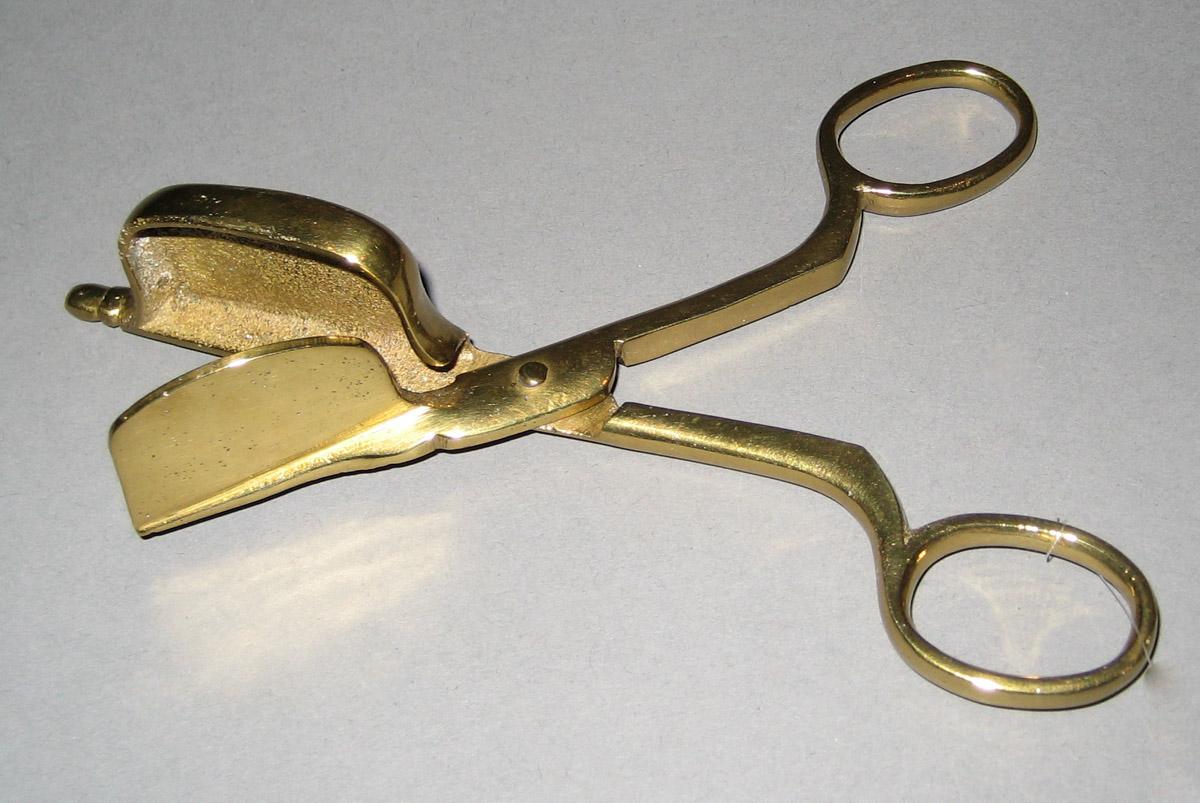 1959.2602 Snuffer (detail)