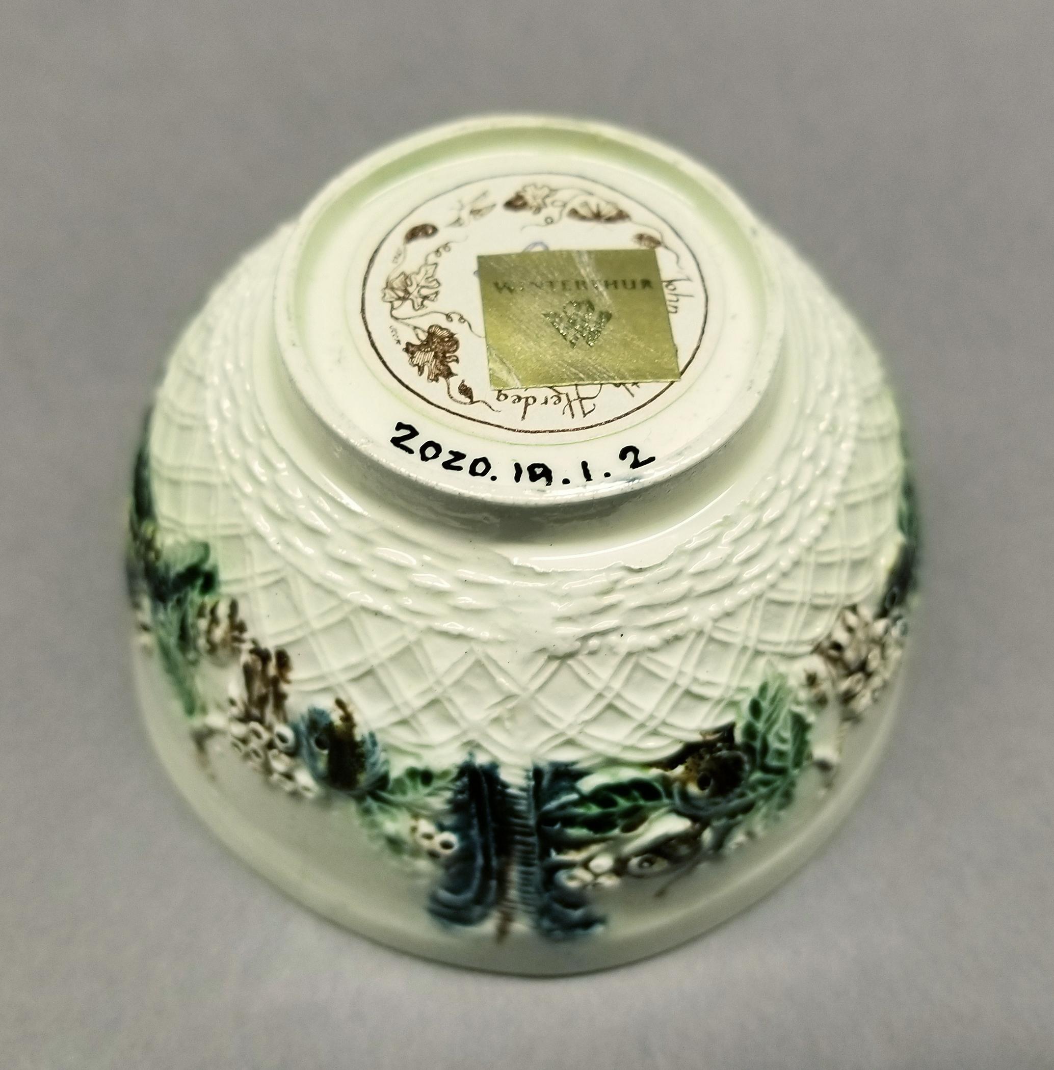 2020.0019.001.002 Teabowl underside