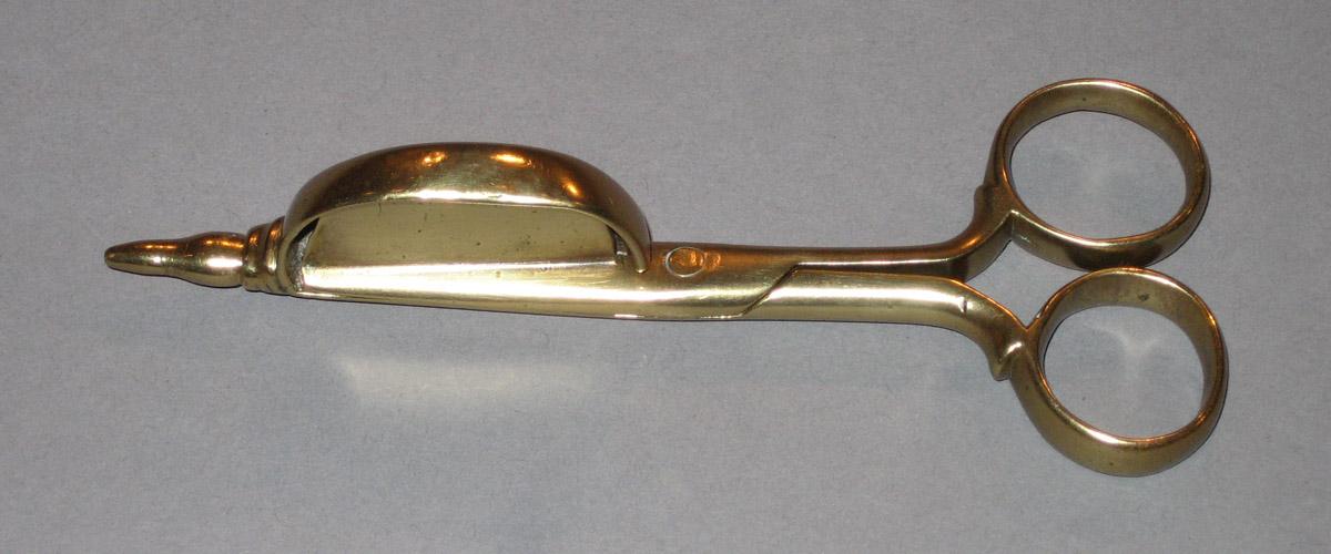 1954.0016.009 Snuffer