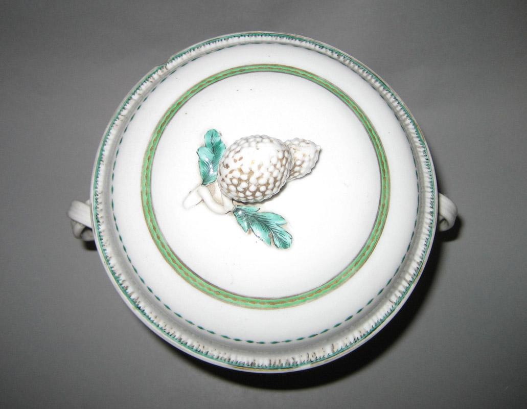 1959.2635 Cup and cover upper