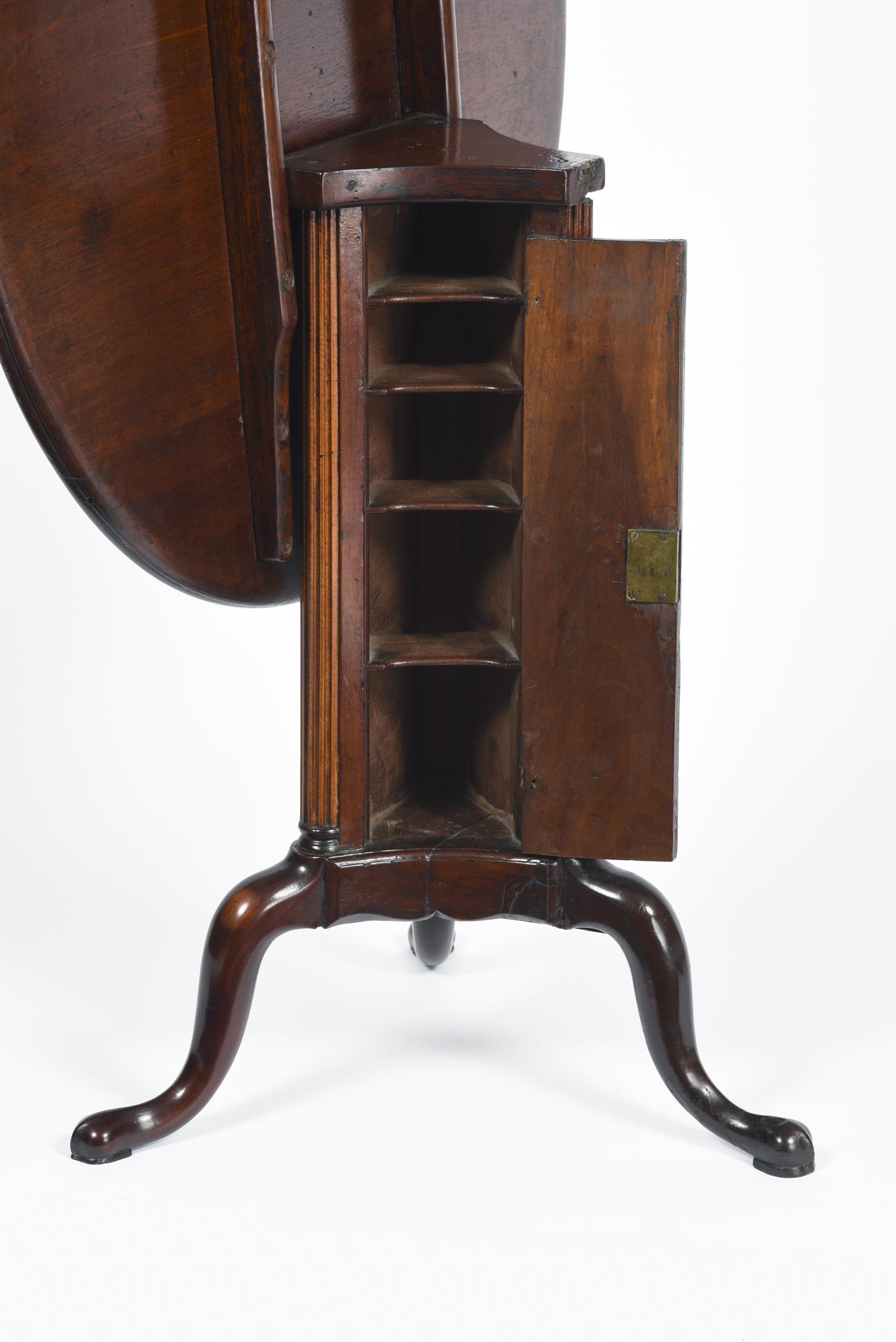1959.2648 Table, detail 3