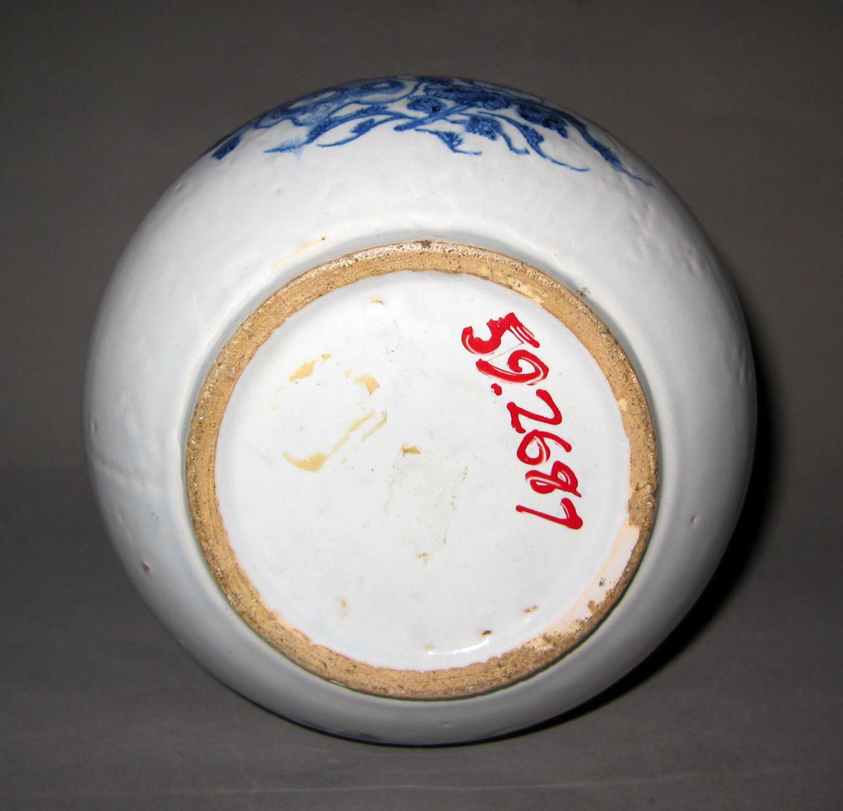 1959.2687 Delft bottle underside