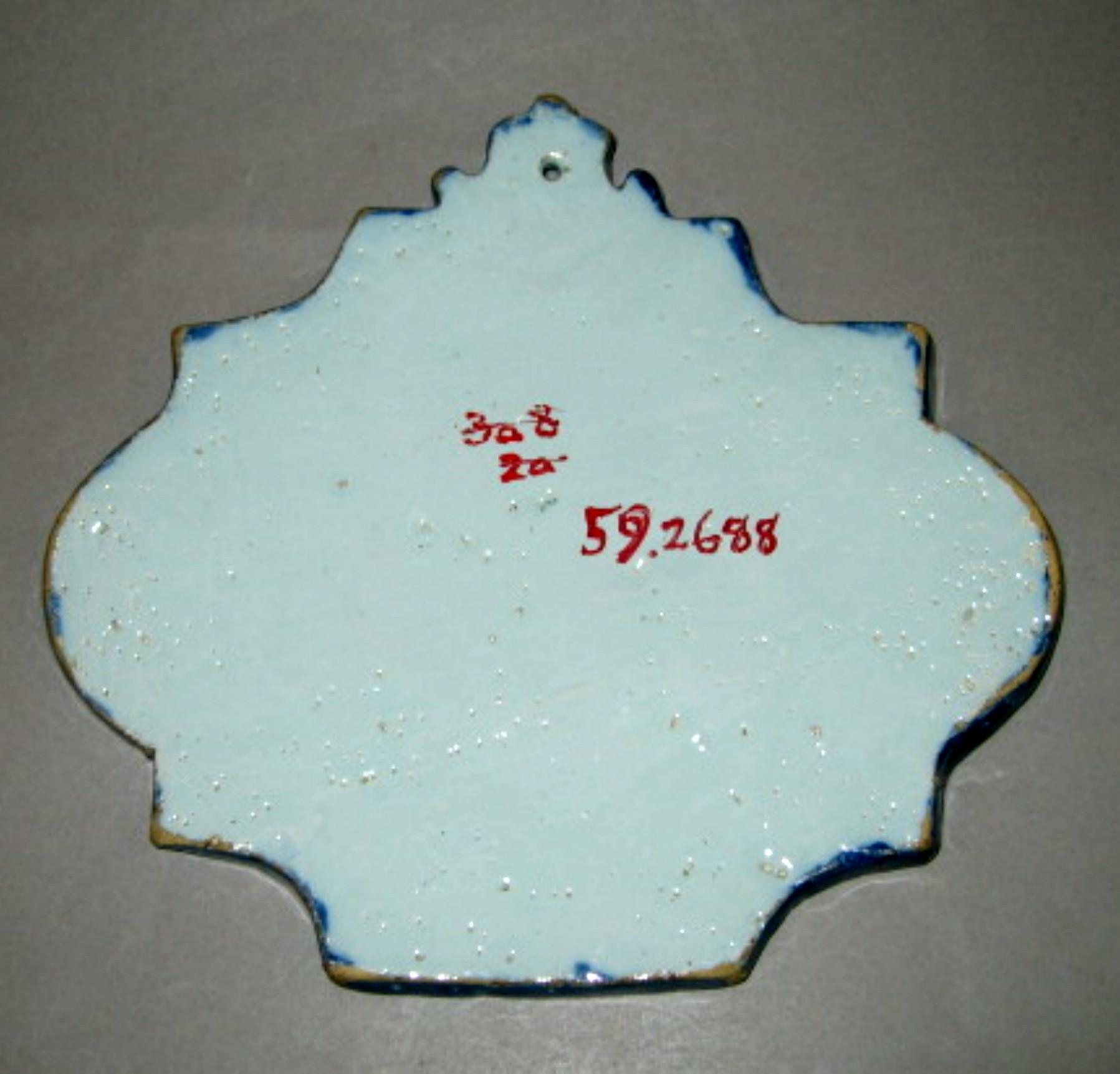 1959.2688 Tin-glazed earthenware plaque (underside)