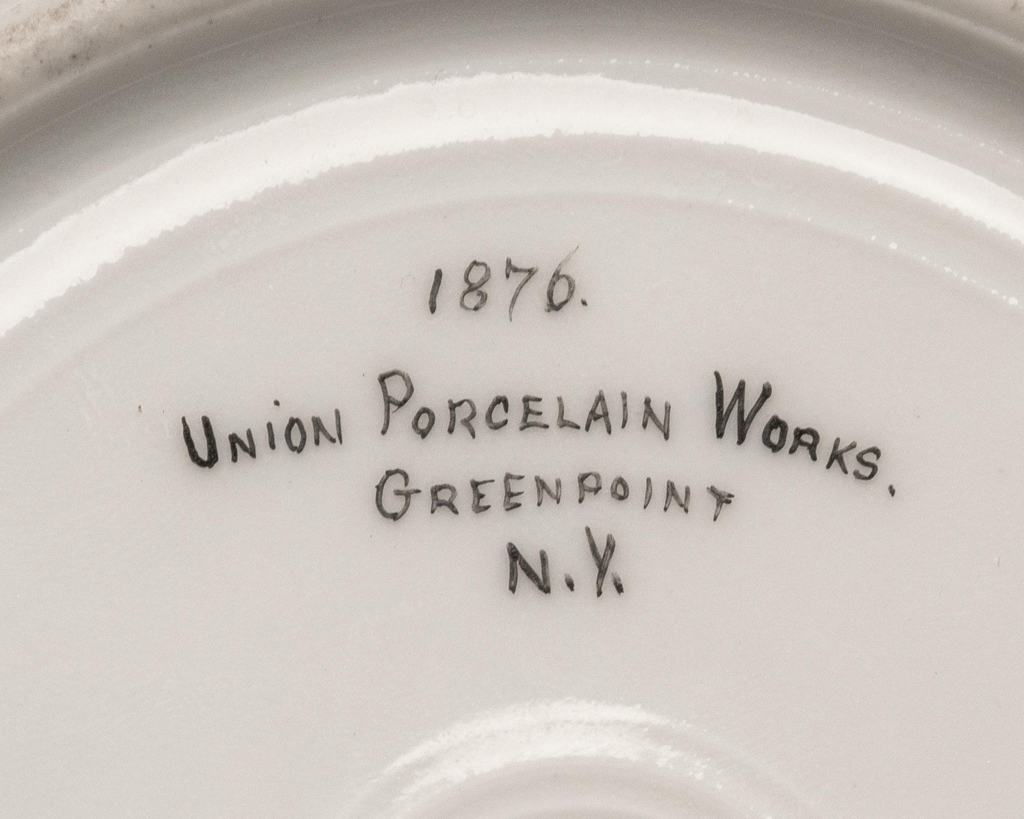 2021.0009.001 B Saucer, detail 2