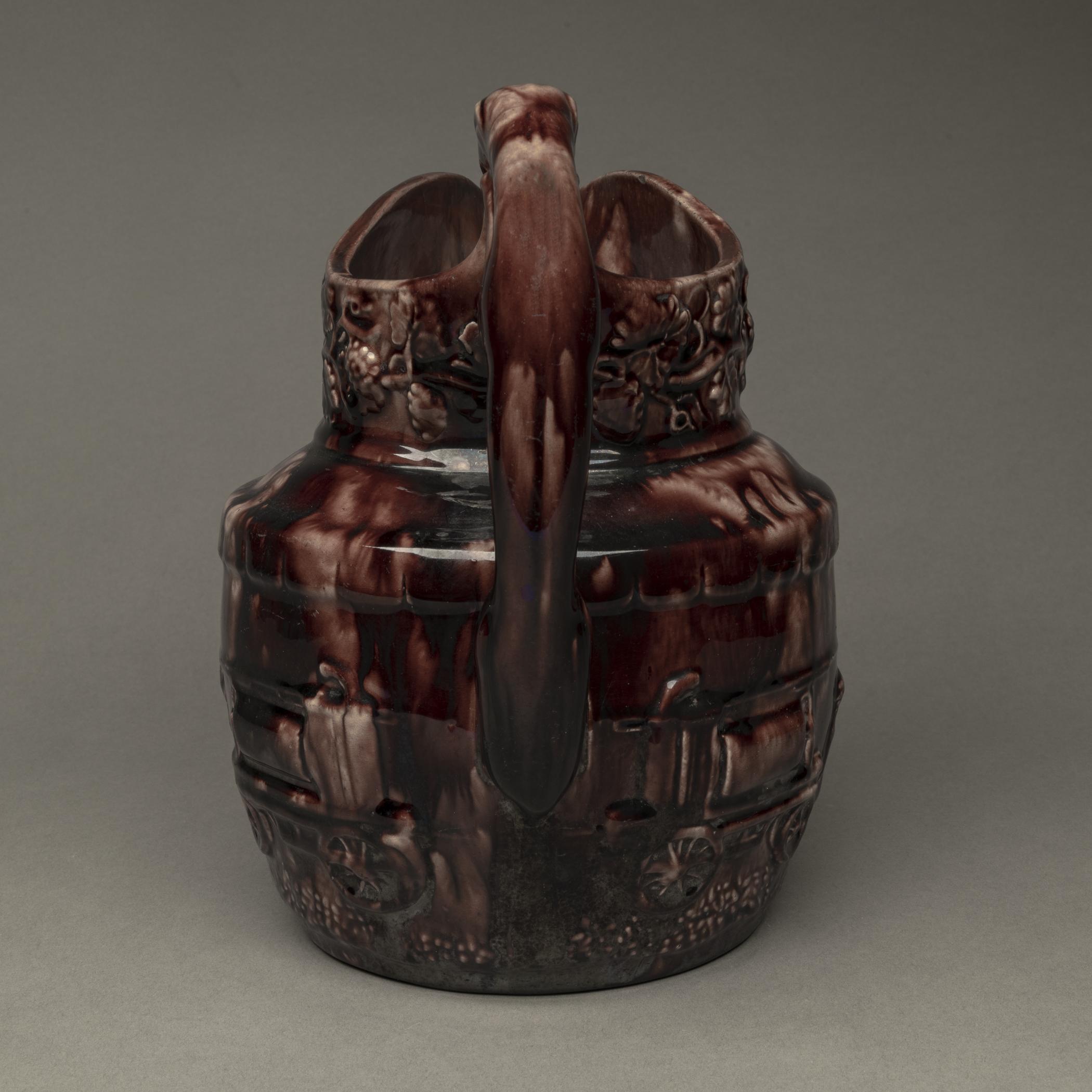 2021.0009.003 Jug, view 3