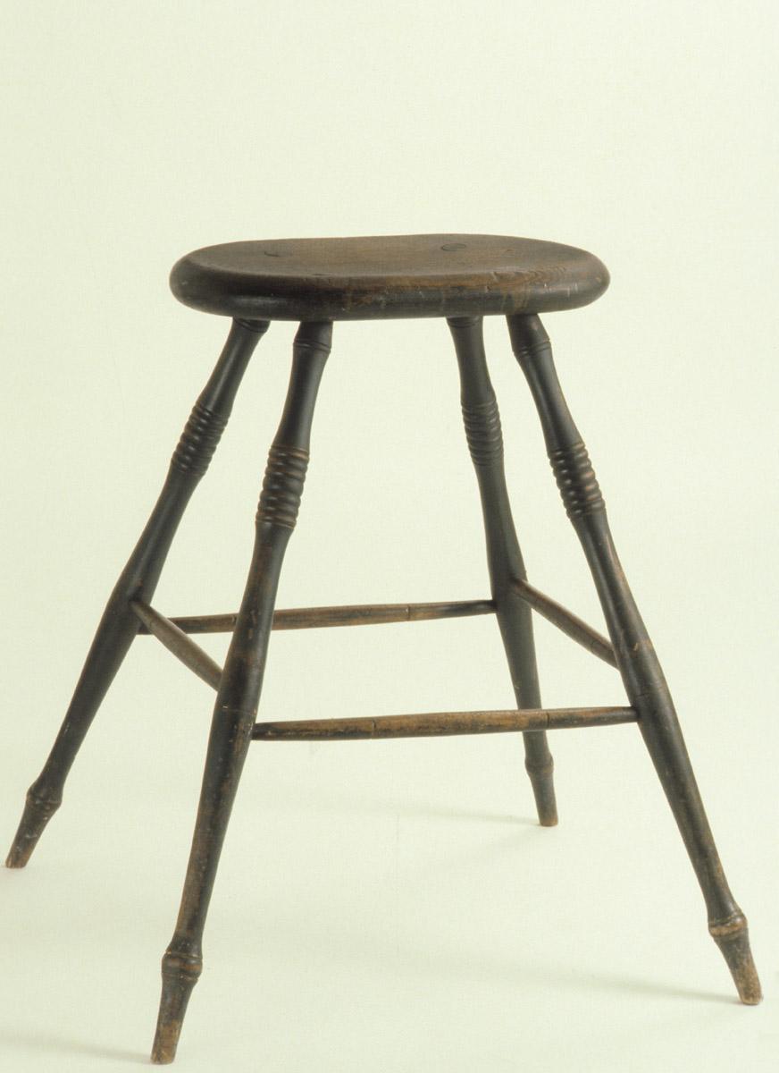 1959.2715 Stool