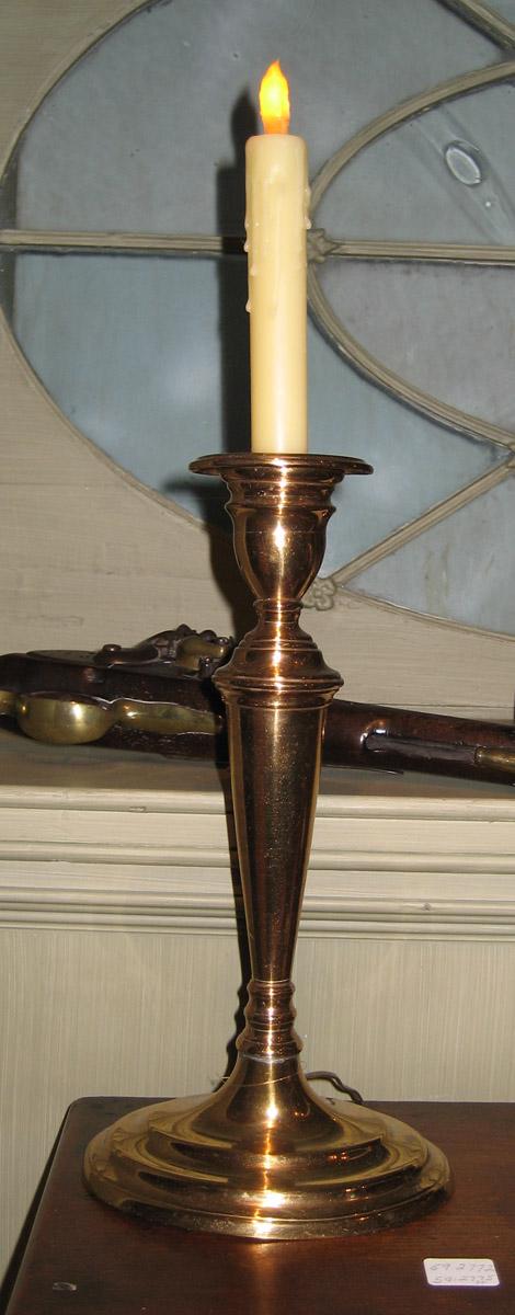 1959.2718.001 Candlestick