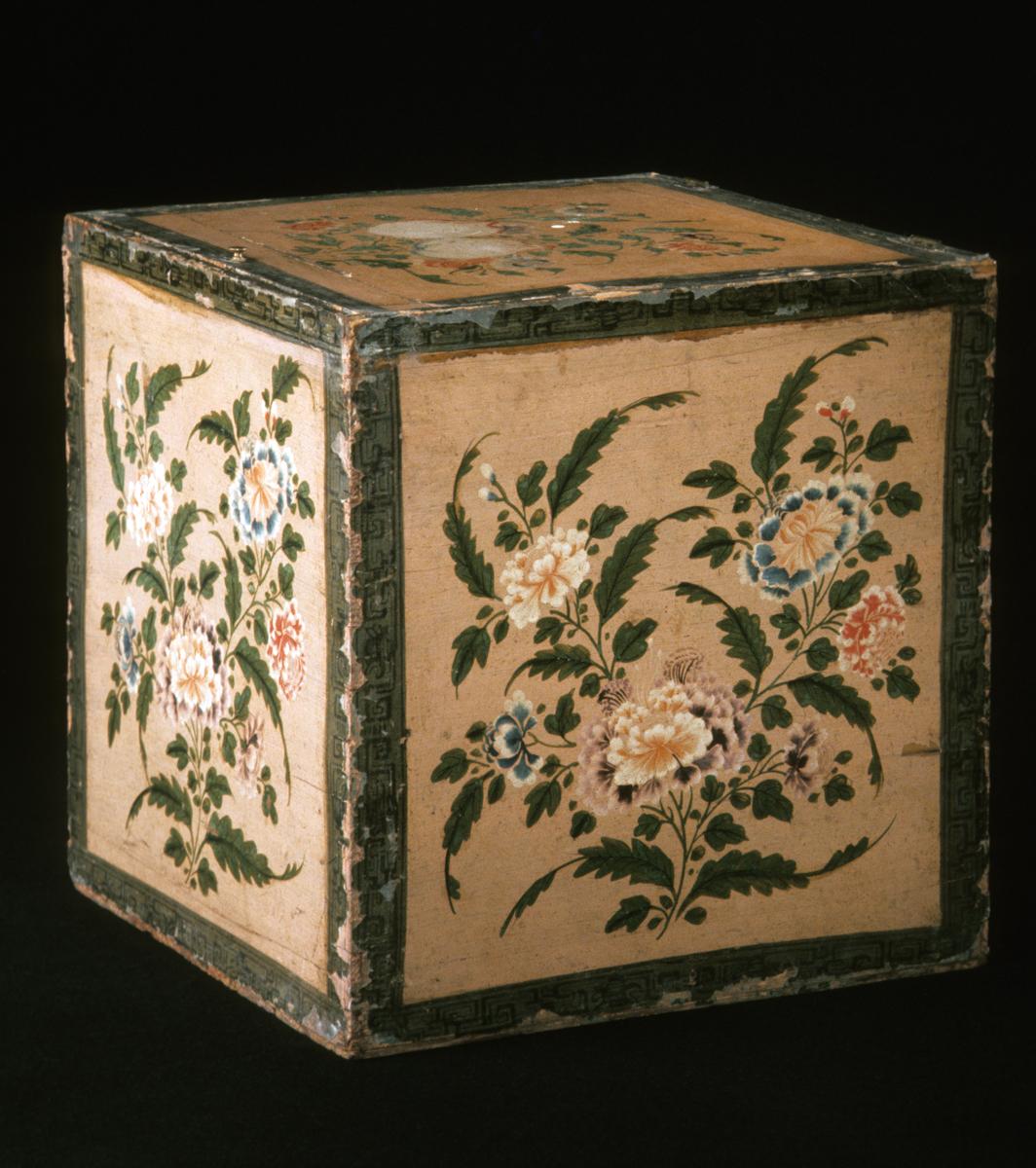 1959.2775 A Tea Box