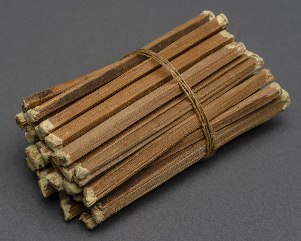 1959.2788 Matches, view 1