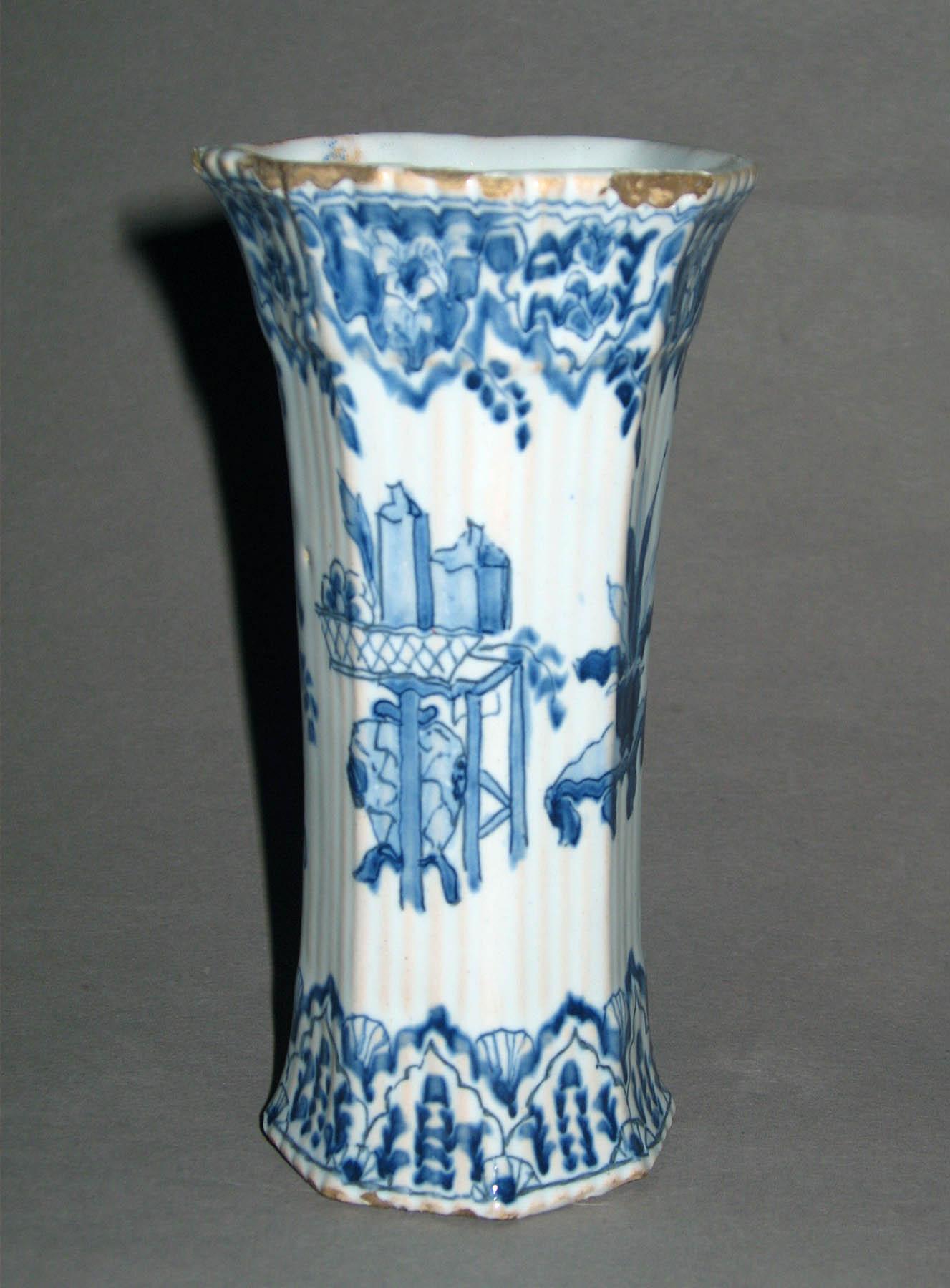 1959.2800 Tin-glazed earthenware vase
