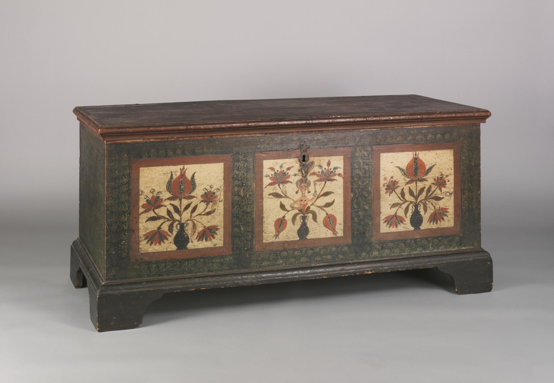 1959.2803 Chest, view 2