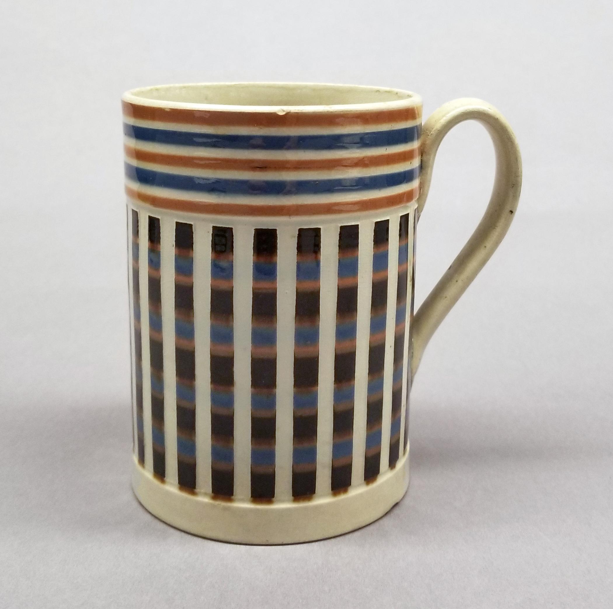 2023.0008.010 Mug side 1