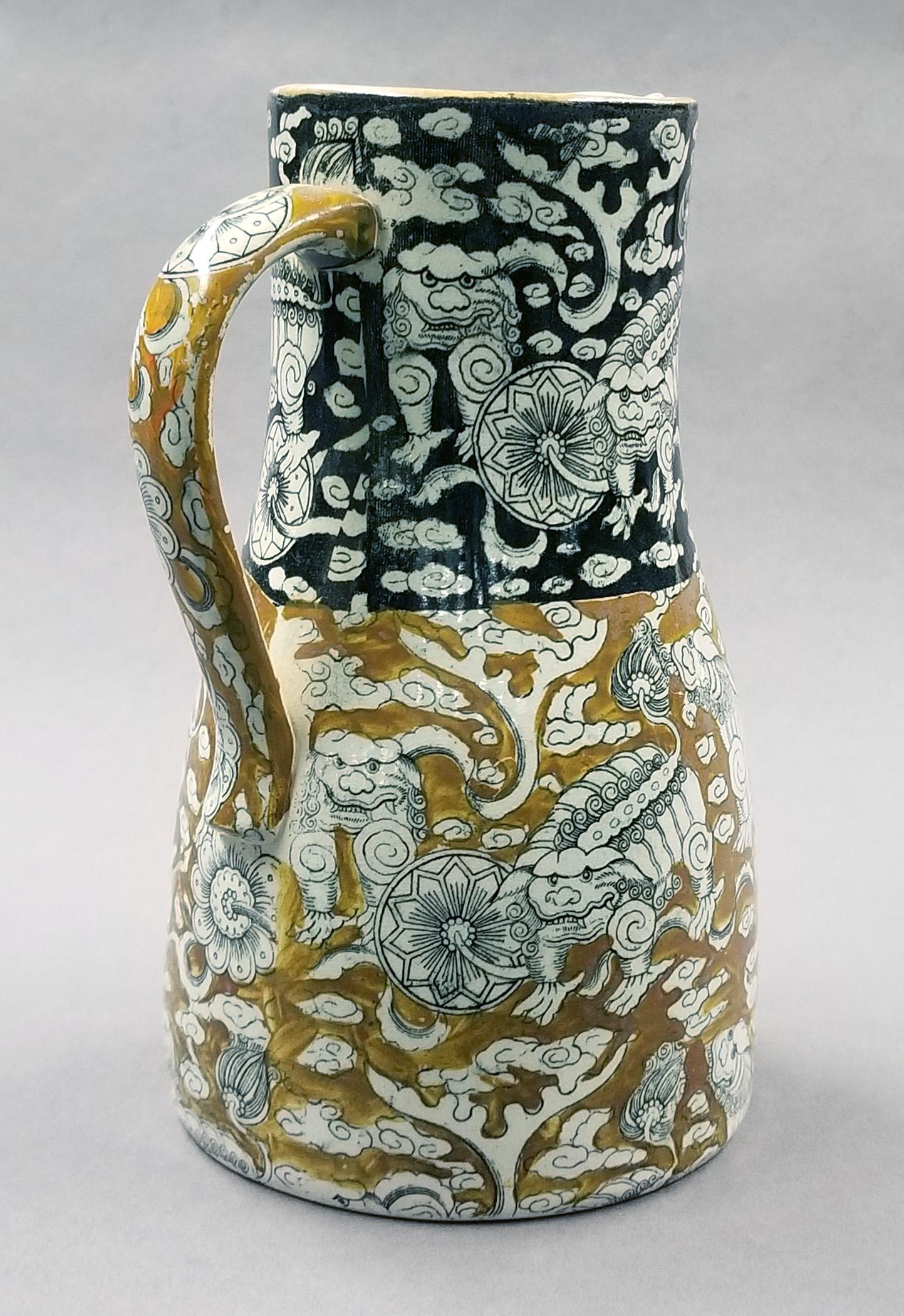 2023.0008.027 jug side 3
