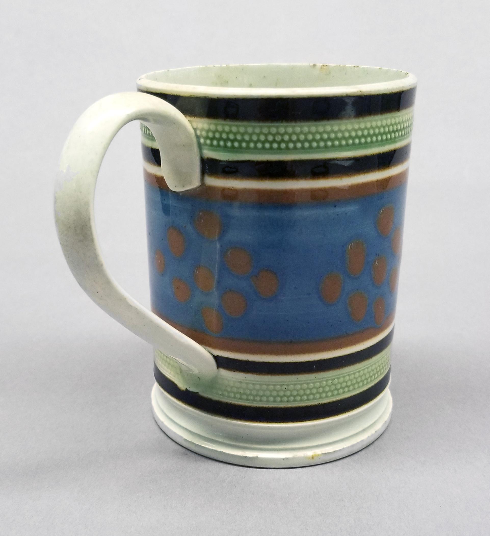 2023.0008.015 Mug handle view