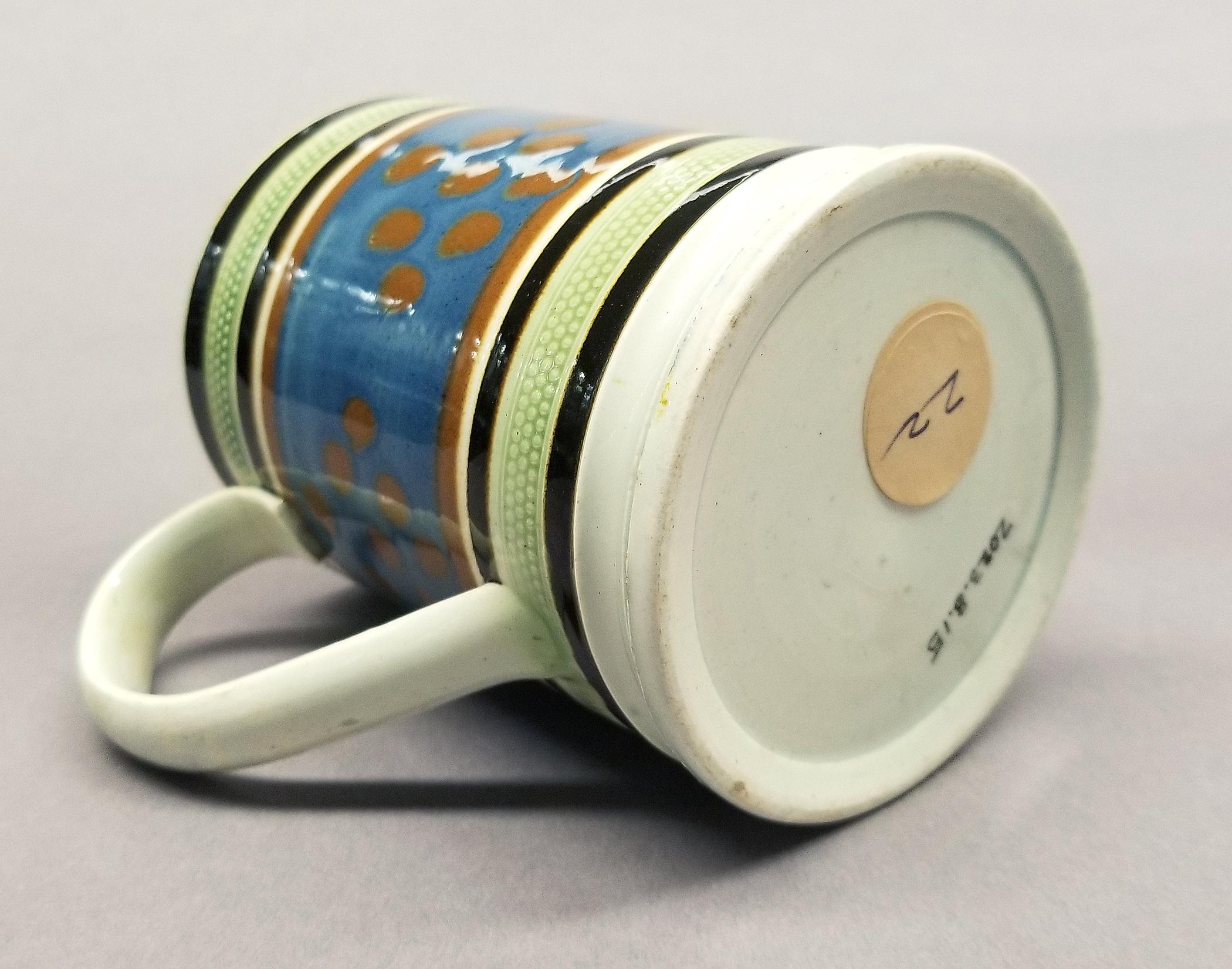 2023.0008.015 Mug underside