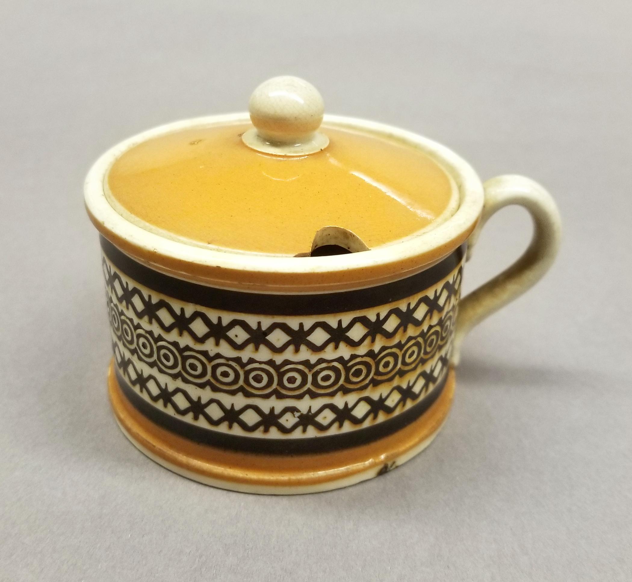 2023.0008.044 A-B Mustard pot overall