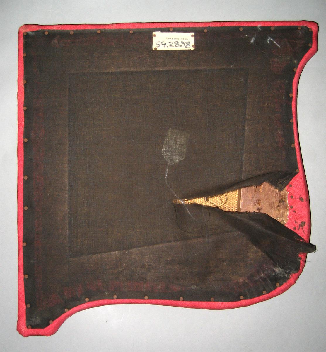 1989.0523 Slip seat, reverse