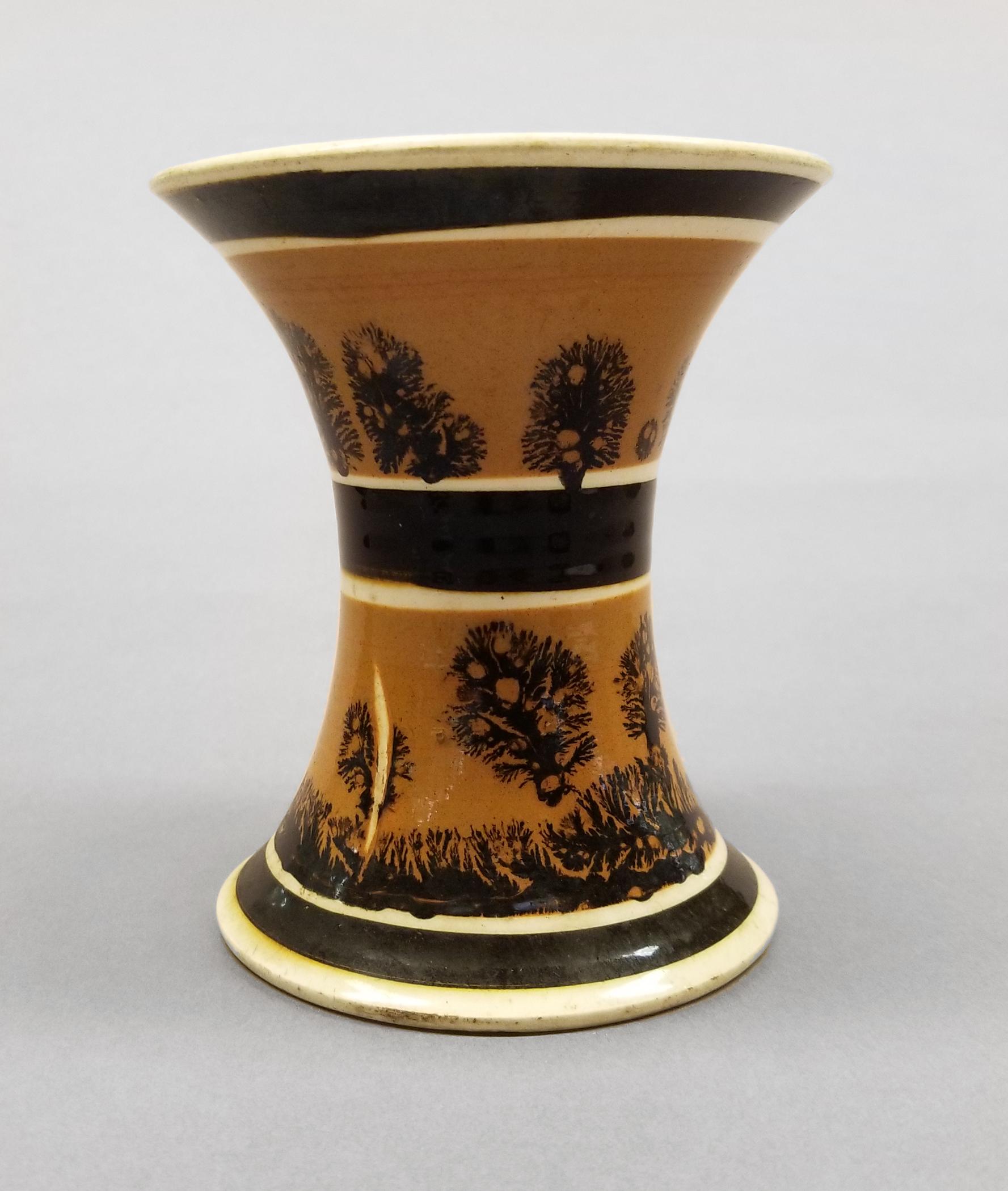 2023.0008.049 Vase side 2