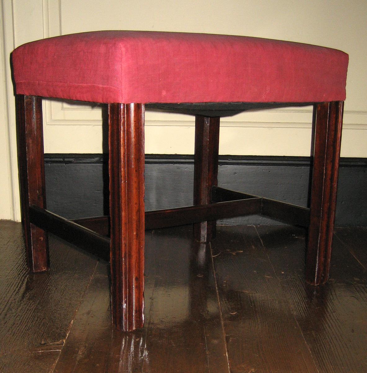 1959.2845 Stool