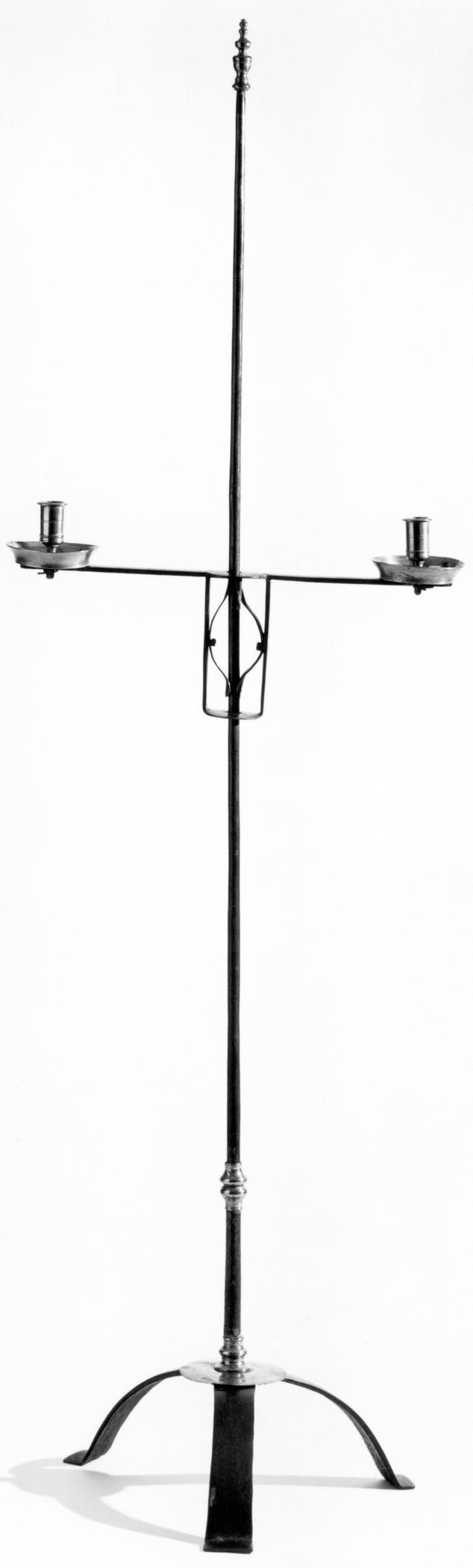 1959.2865 Candlestand