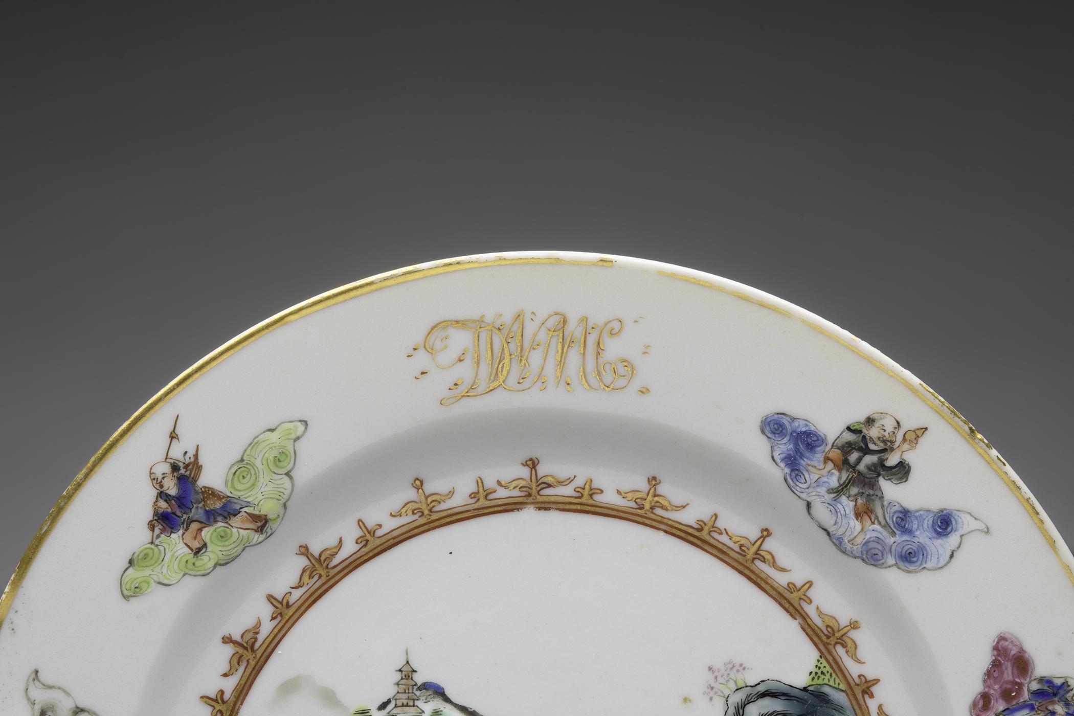 2022.0029 Plate, detail 1