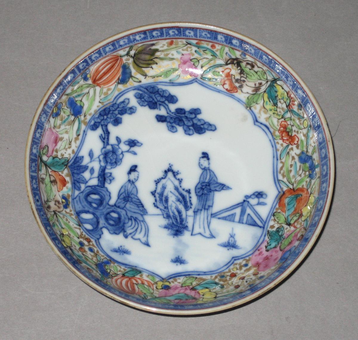 1959.2884 B Chinese porcelain saucer