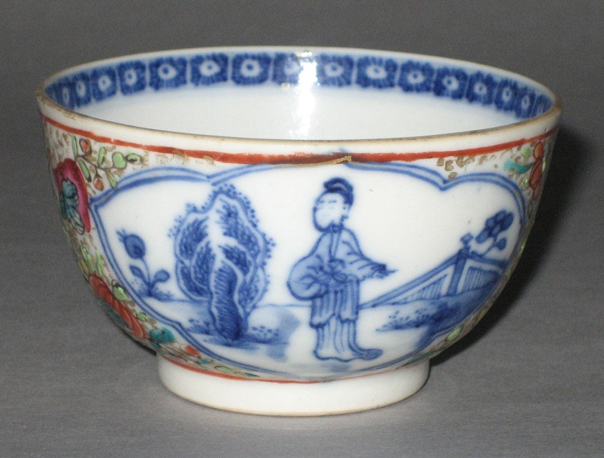1959.2885 A Porcelain teabowl (side 2)