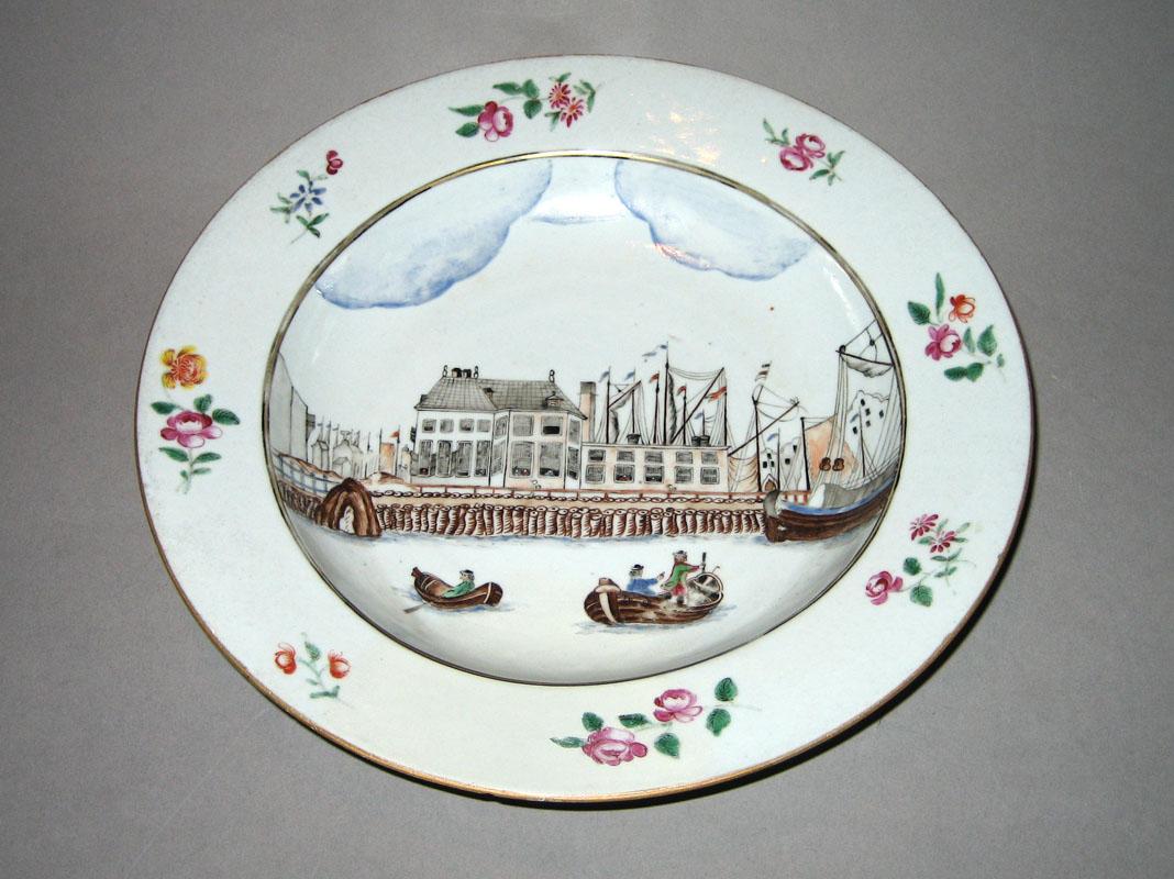1958.2892 Plate or bowl