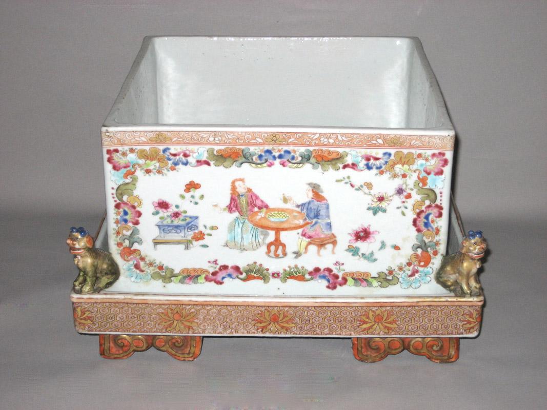 1959.2894 Porcelain casket
