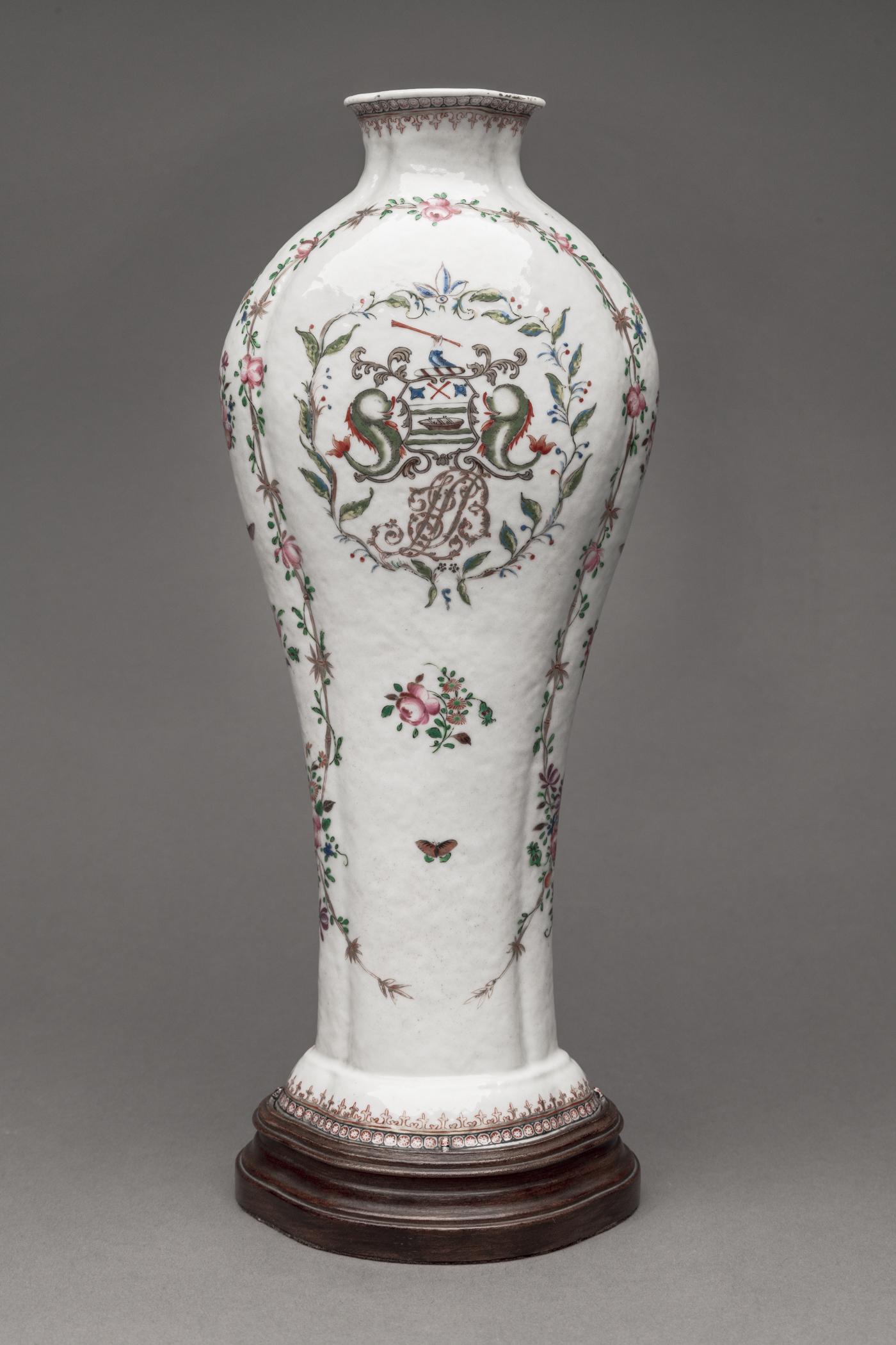 1959.2895 Flower container, view 1