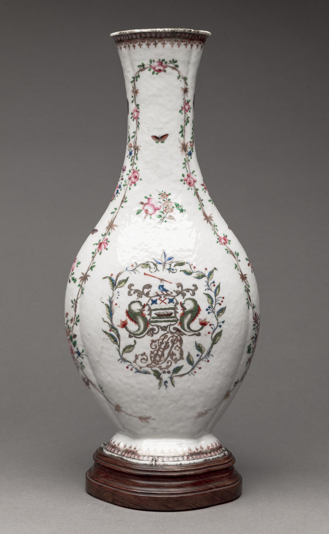 1959.2896 Flower container, view 2