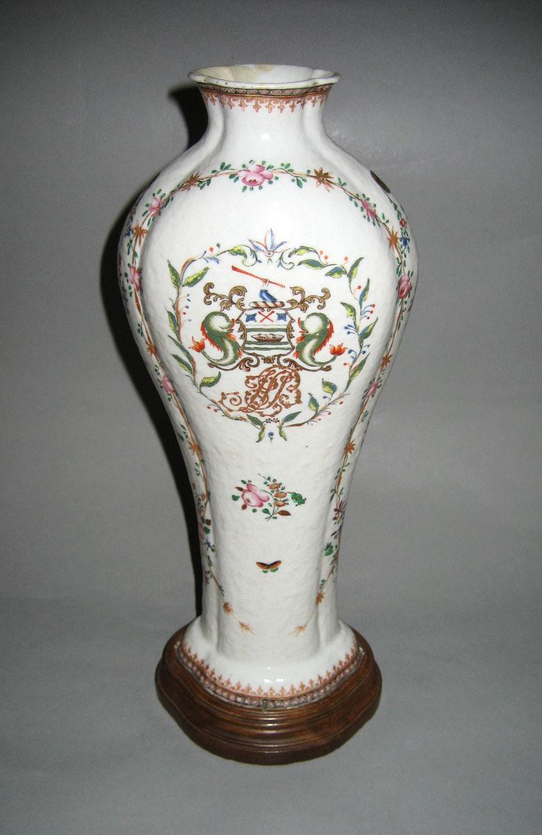 1959.2897 Garniture side3