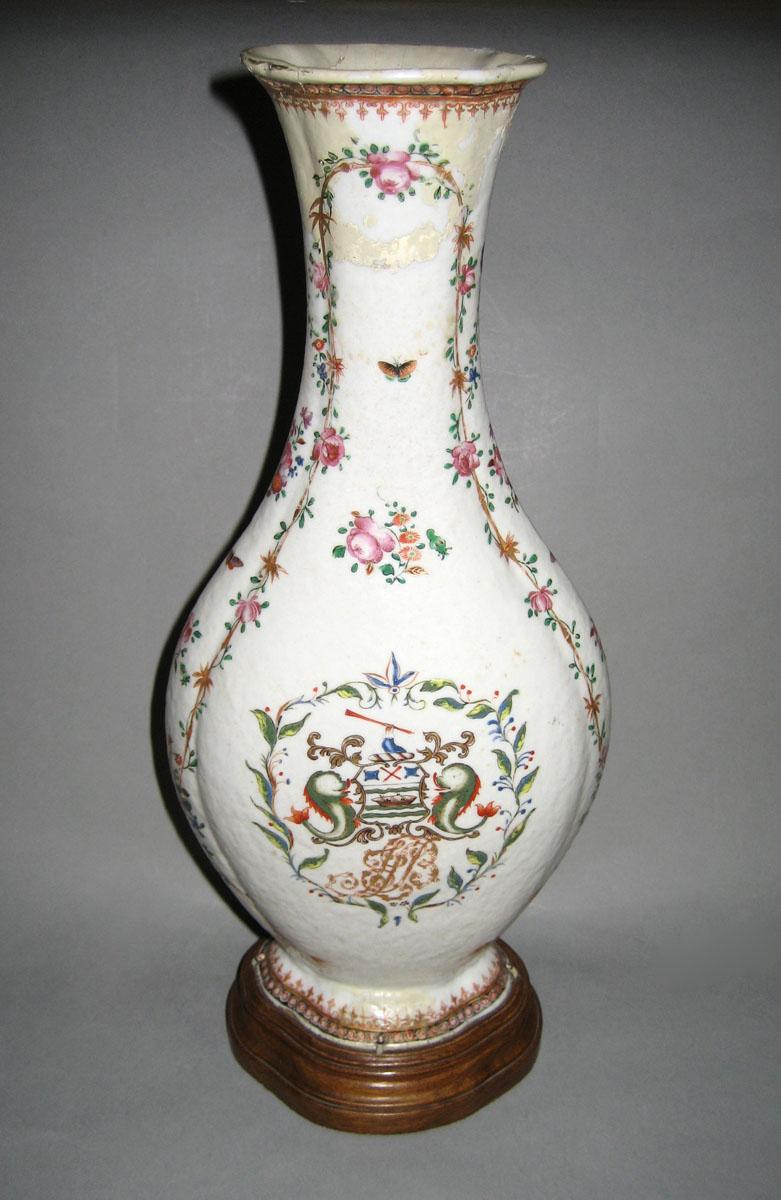 1959.2898 Garniture side1