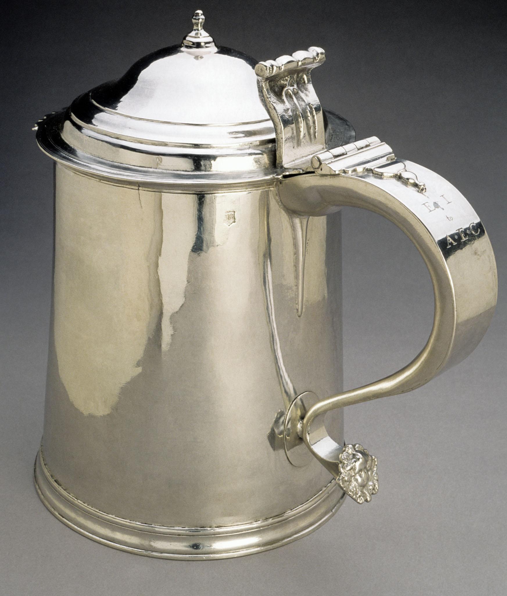 1959.2902 Tankard, view 2