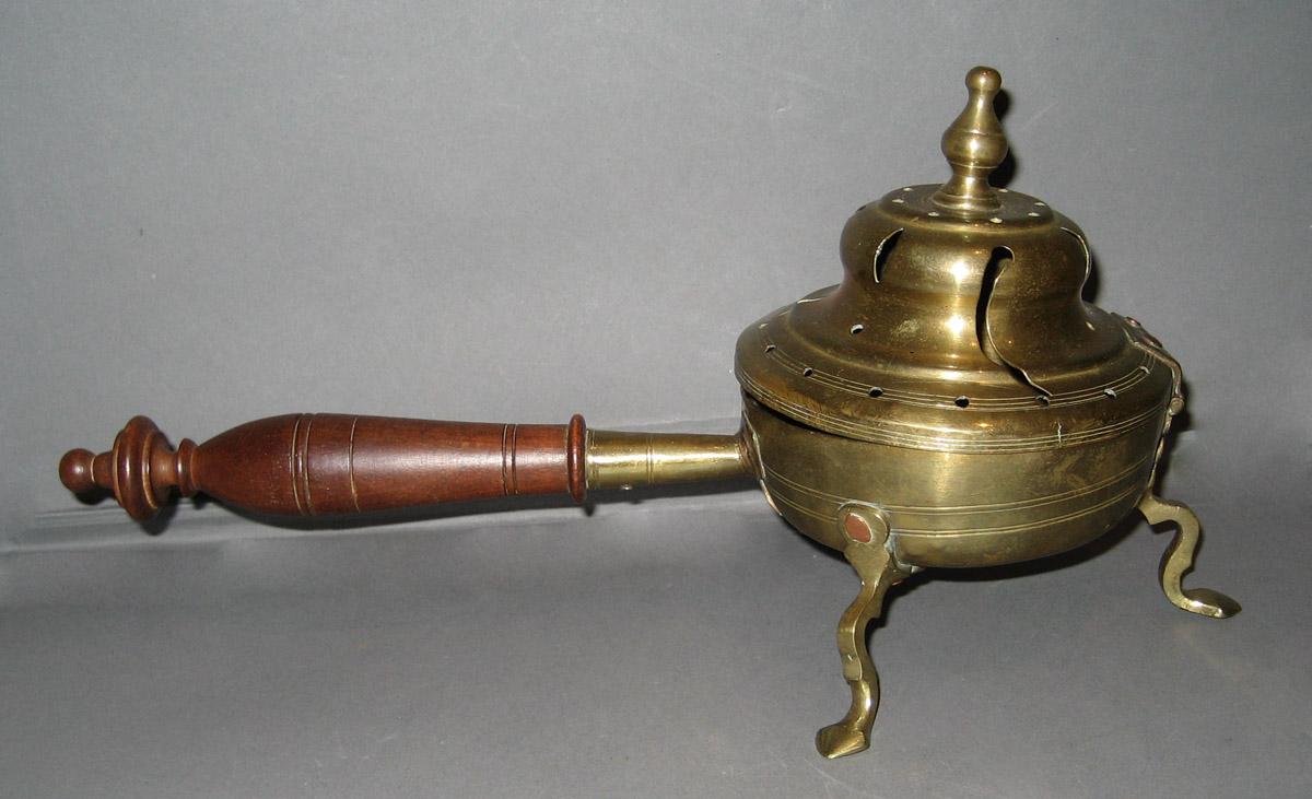 1959.2904 A Brazier