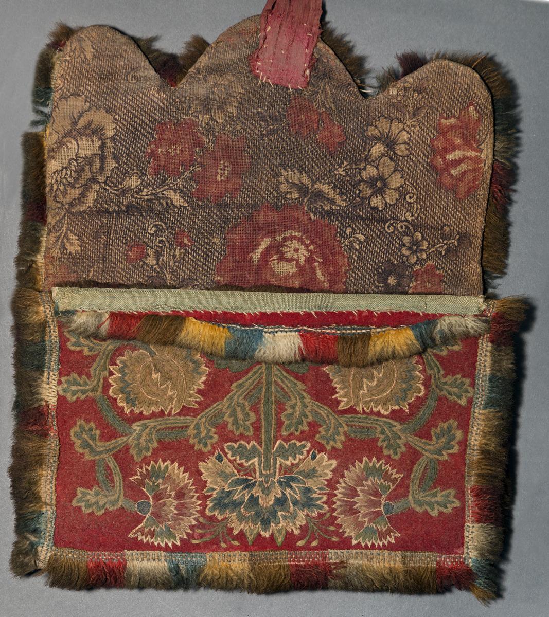 1959.2914 Pocketbook, Inside