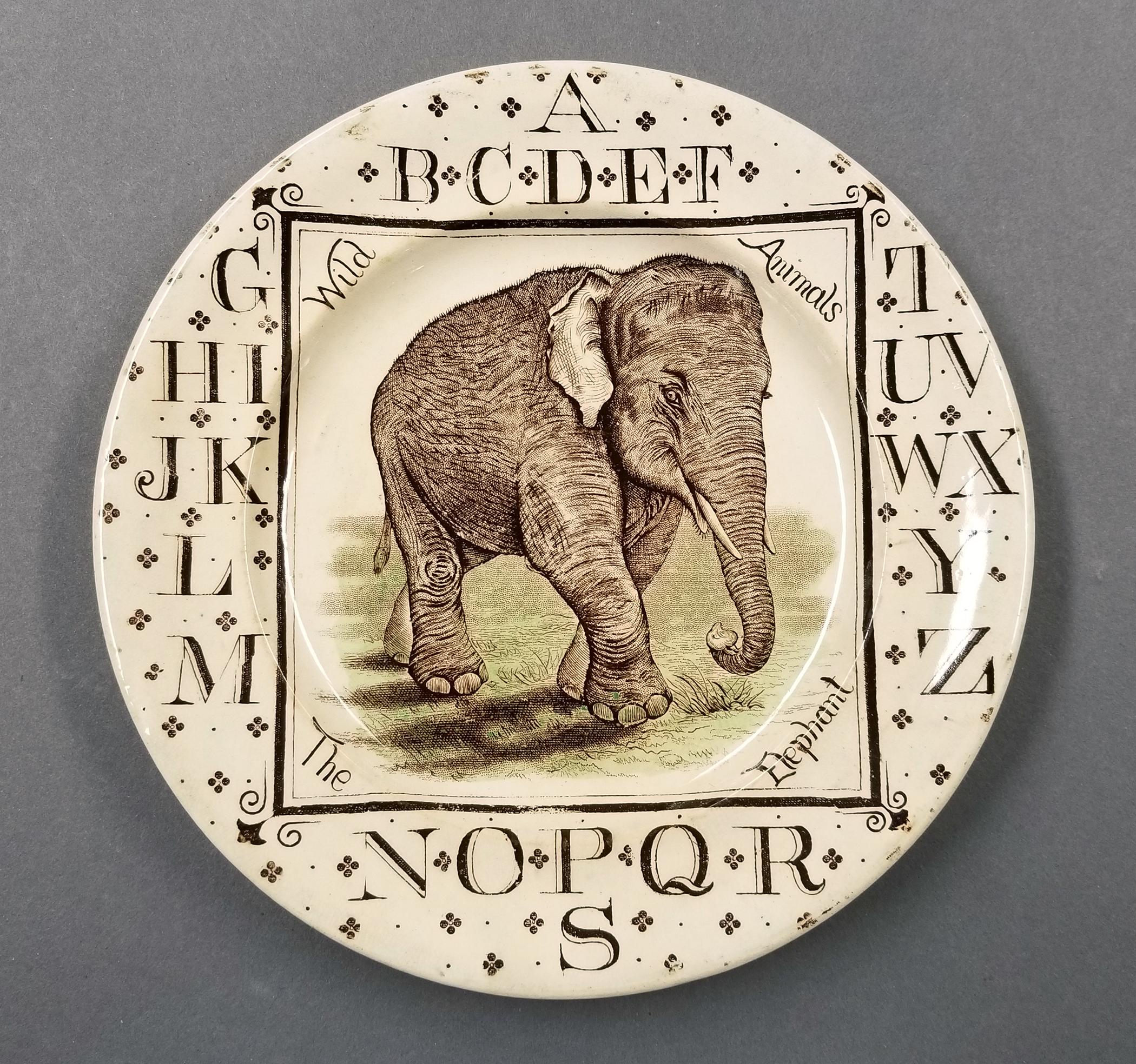 2023.0014.008.001 alphabet plate