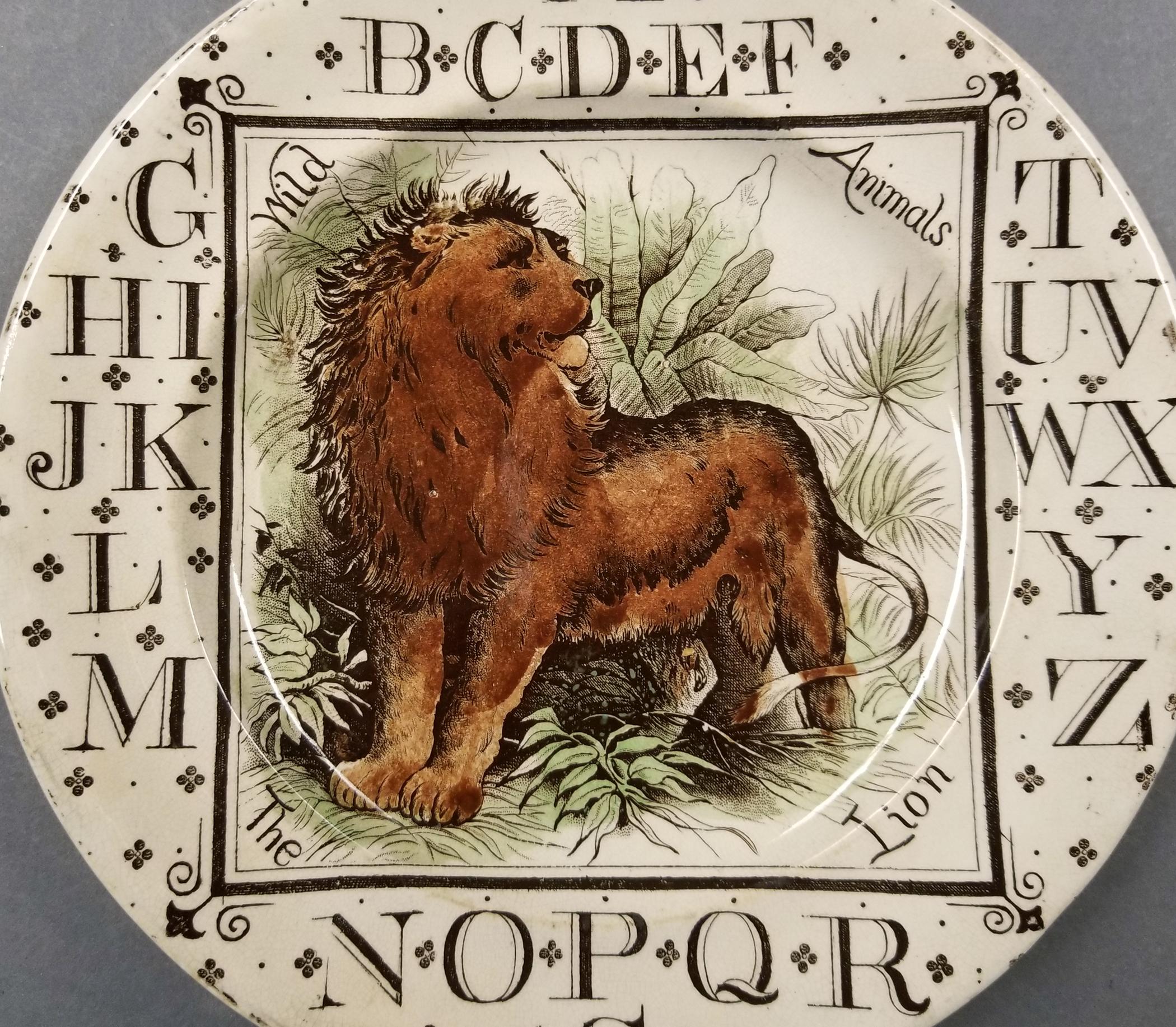 2023.0014.008.003 alphabet plate detail
