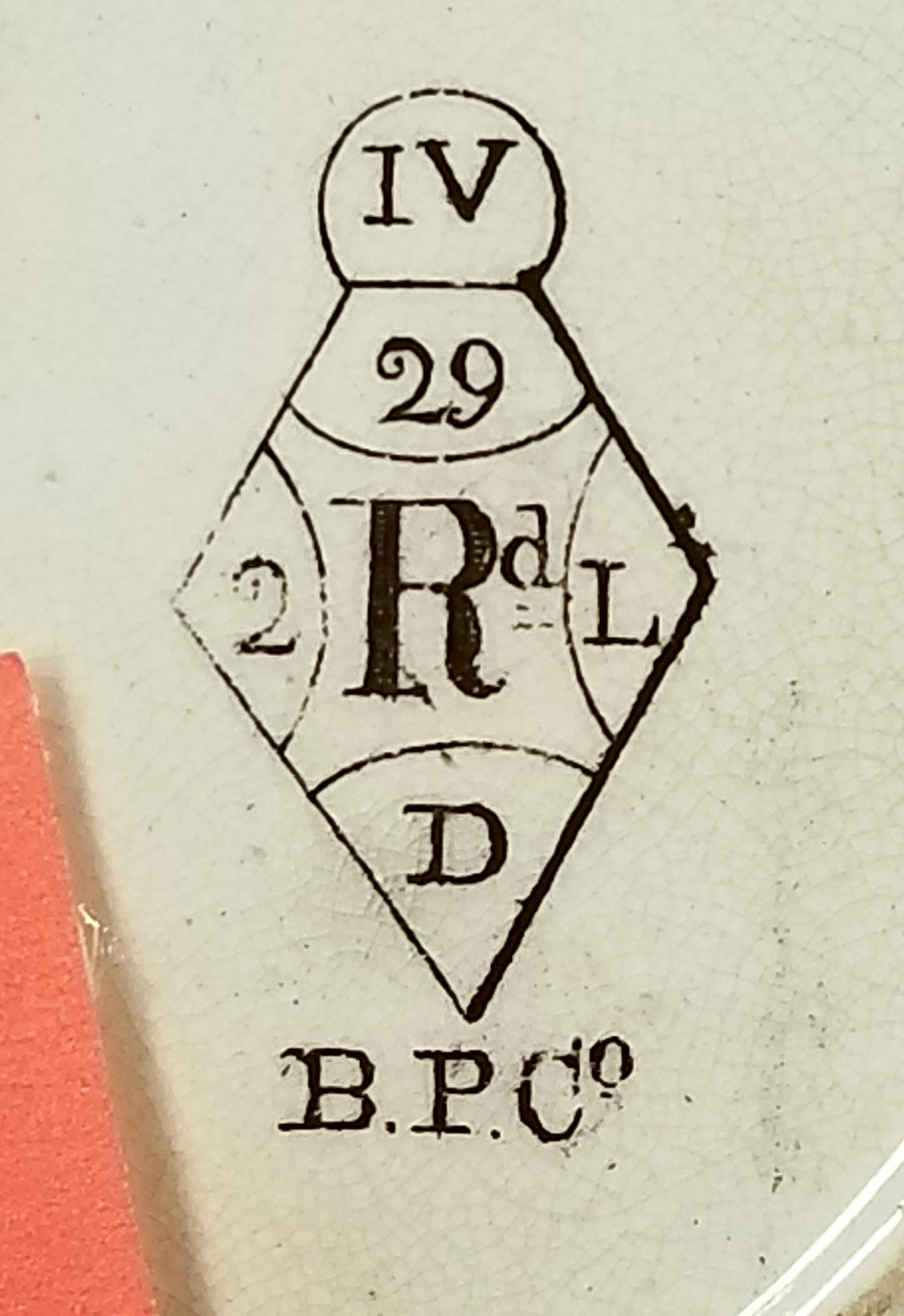 2023.0014.008.003 alphabet plate mark
