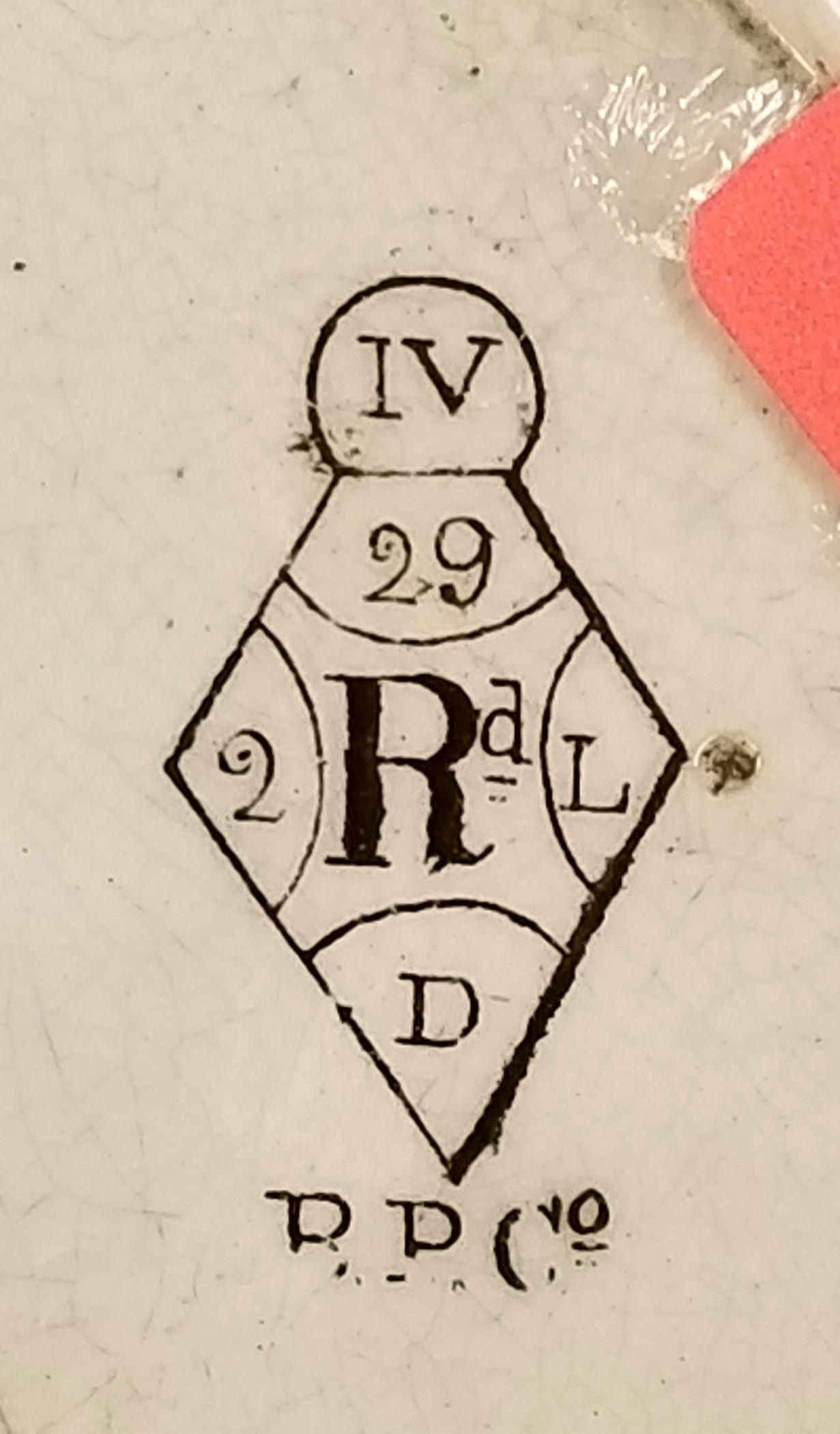 2023.0014.008.006 alphabet plate mark