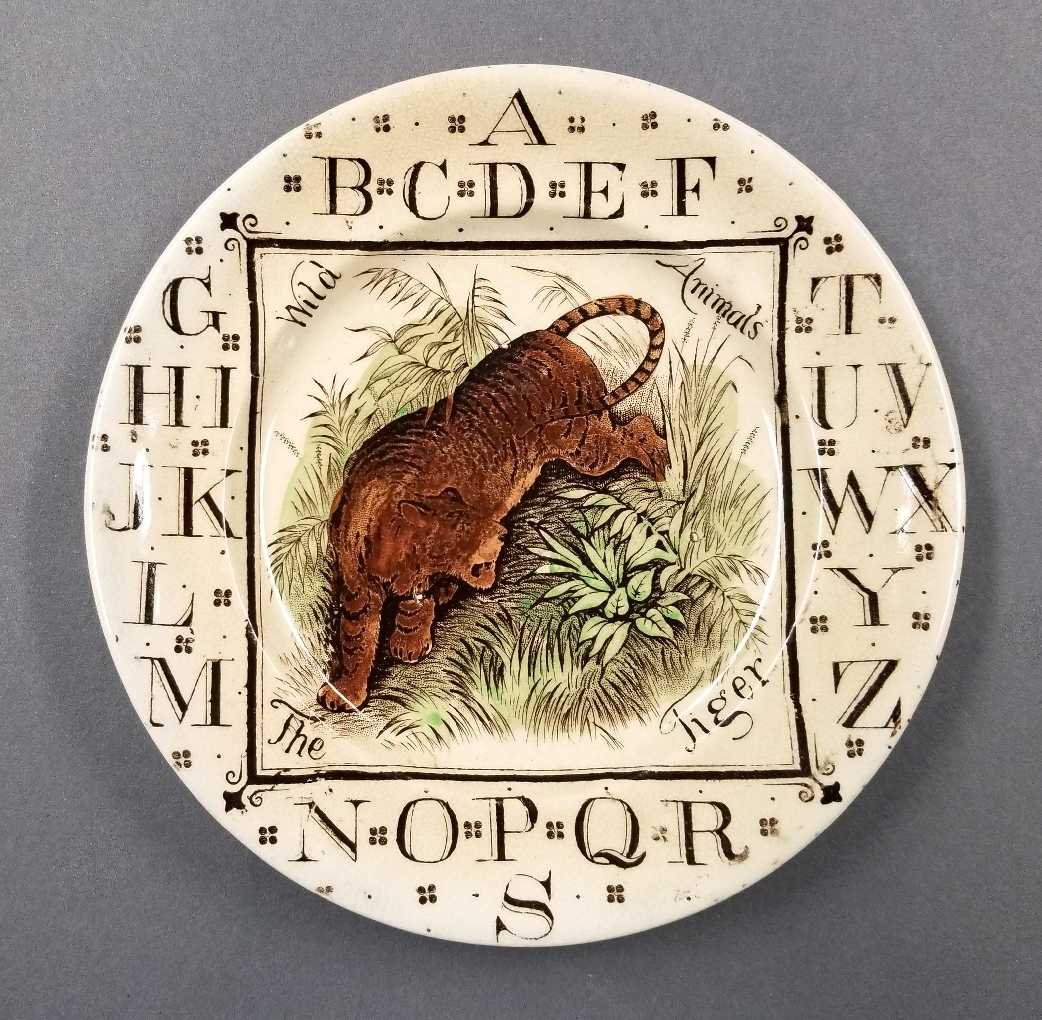 2023.0014.008.007 alphabet plate